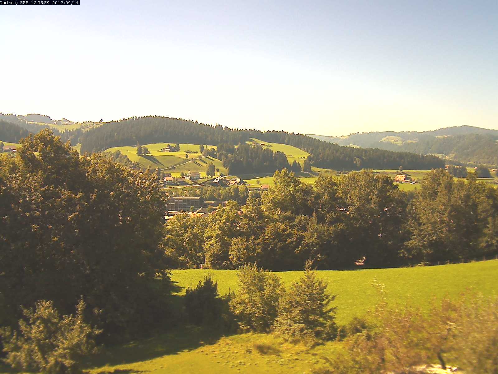 Webcam-Bild: Aussicht vom Dorfberg in Langnau 20120914-120600