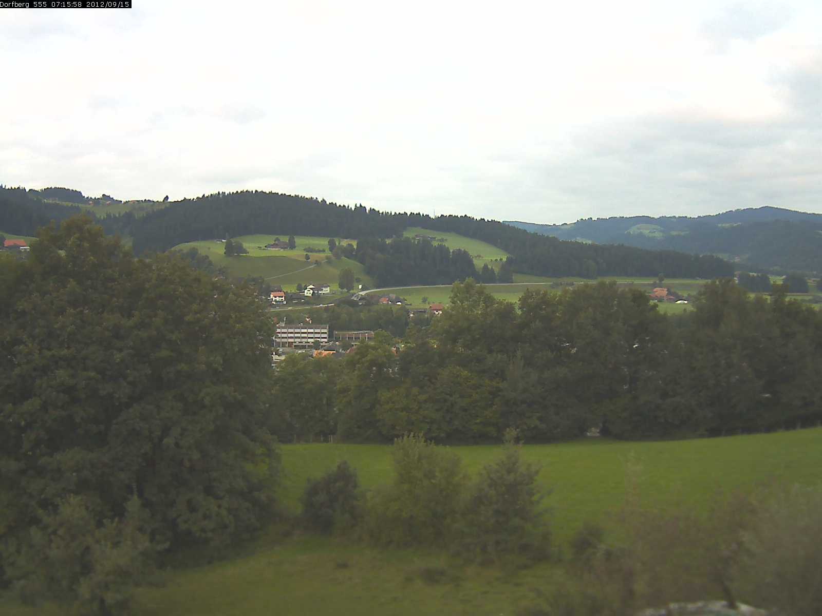 Webcam-Bild: Aussicht vom Dorfberg in Langnau 20120915-071600