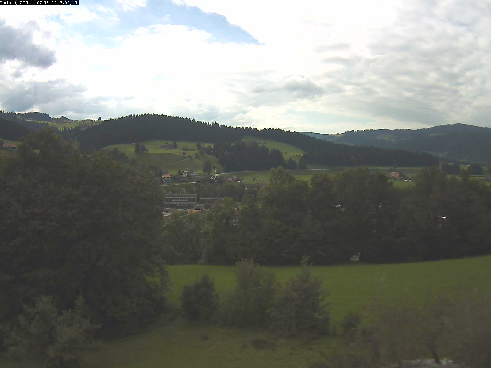 Webcam-Bild: Aussicht vom Dorfberg in Langnau 20120915-140600