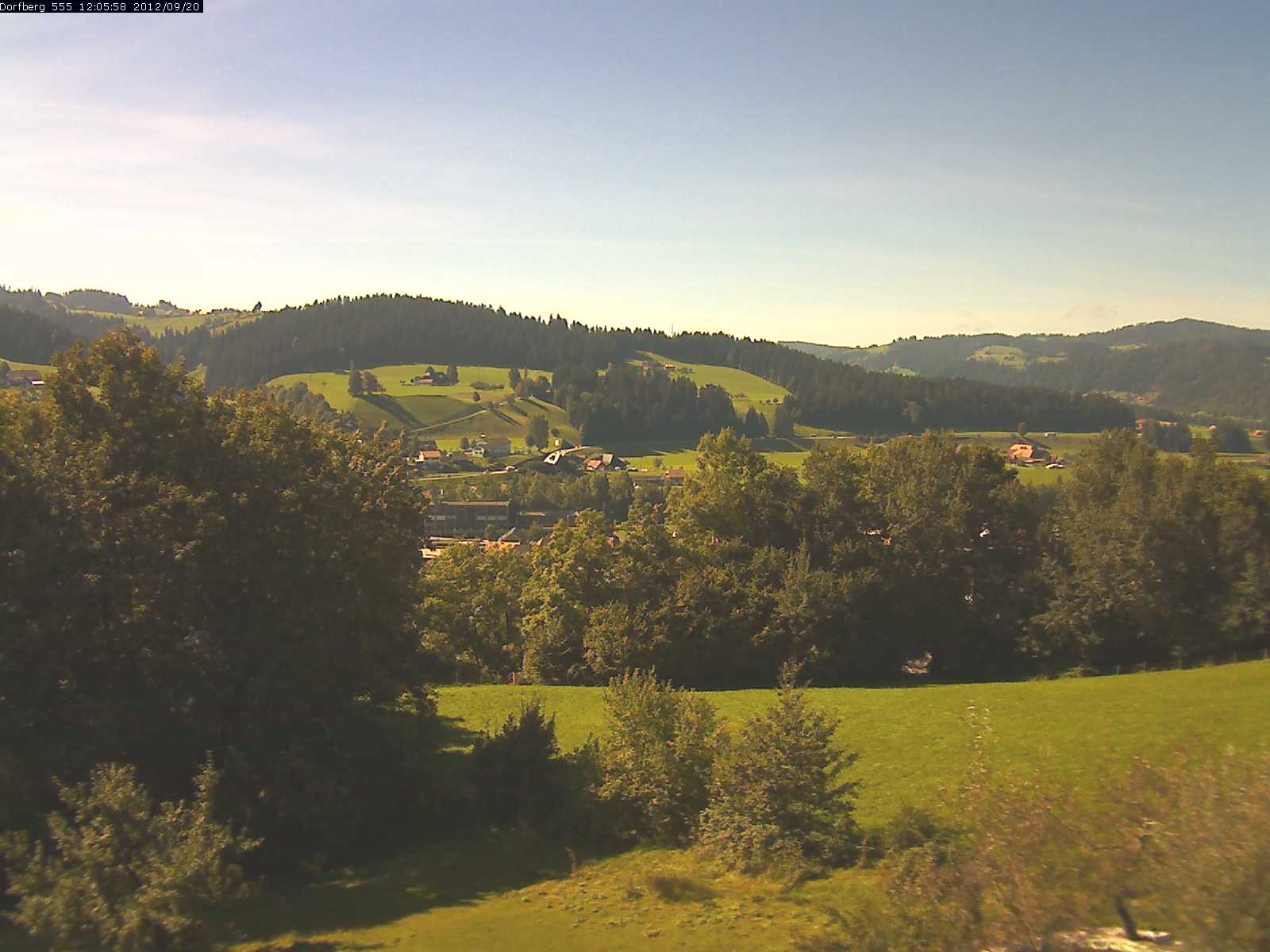 Webcam-Bild: Aussicht vom Dorfberg in Langnau 20120920-120600
