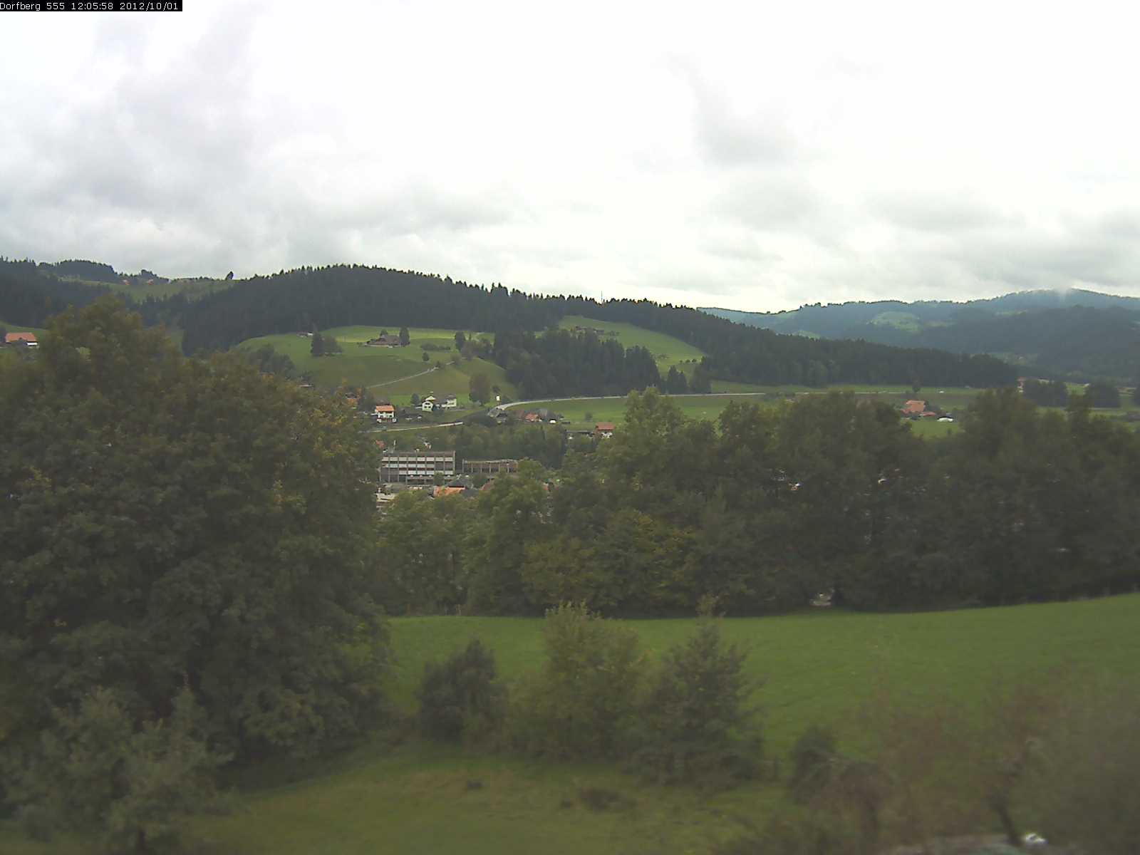 Webcam-Bild: Aussicht vom Dorfberg in Langnau 20121001-120600