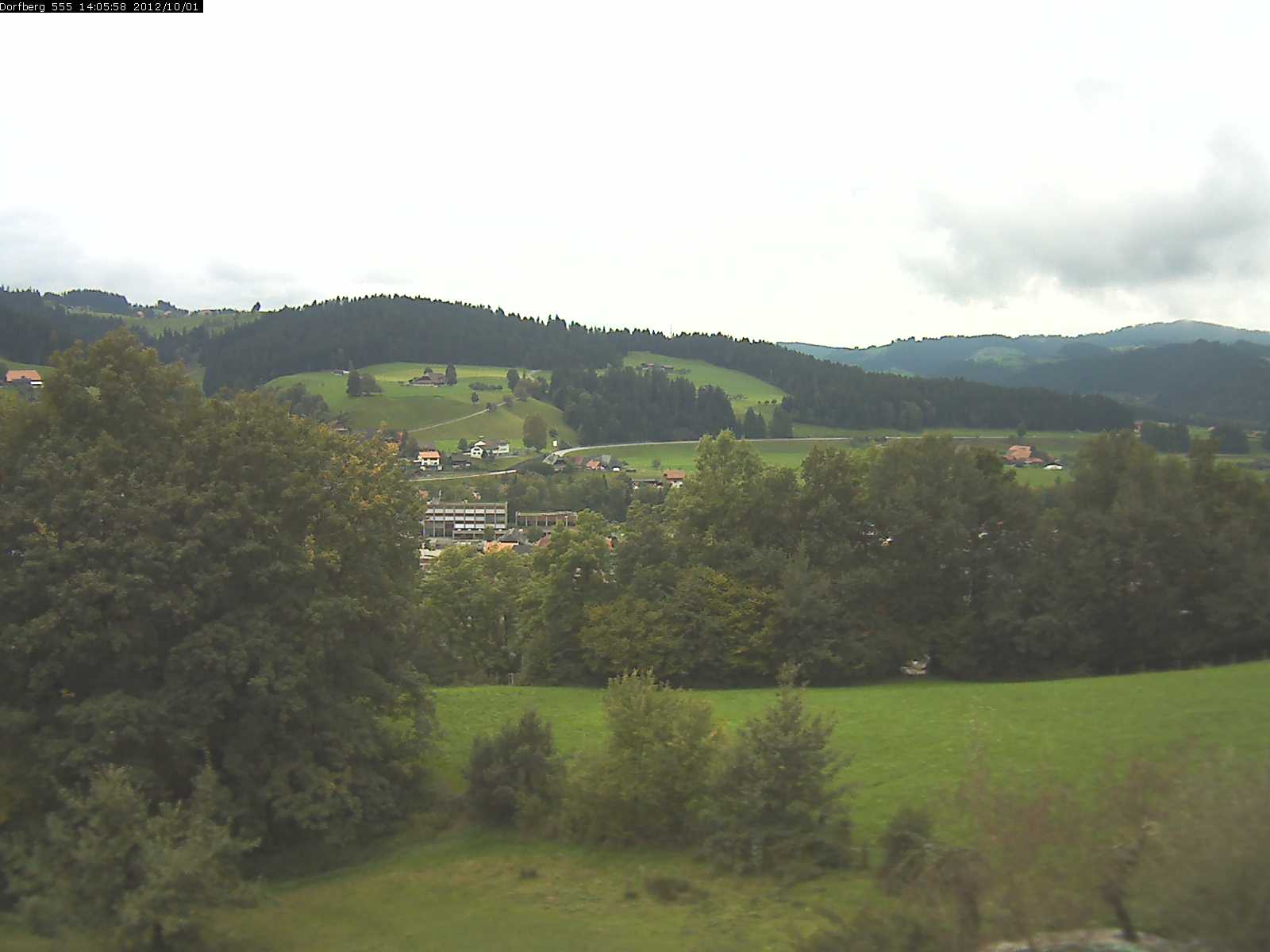 Webcam-Bild: Aussicht vom Dorfberg in Langnau 20121001-140600