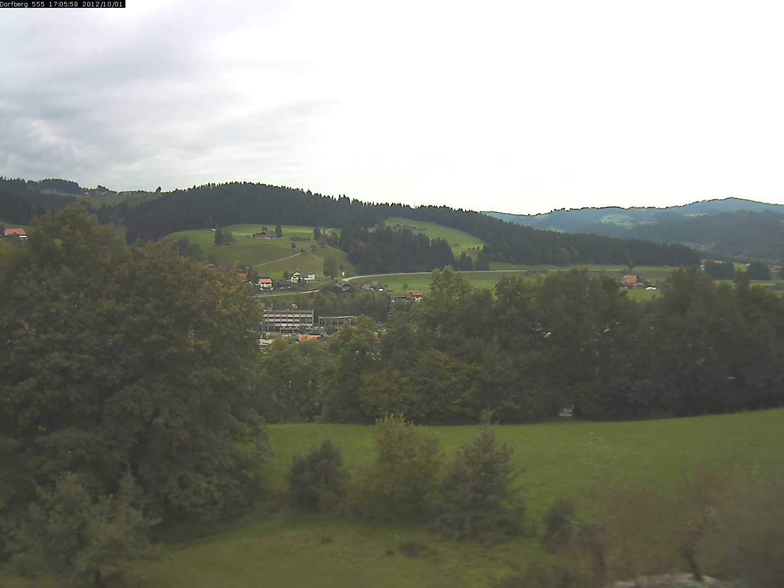 Webcam-Bild: Aussicht vom Dorfberg in Langnau 20121001-170600