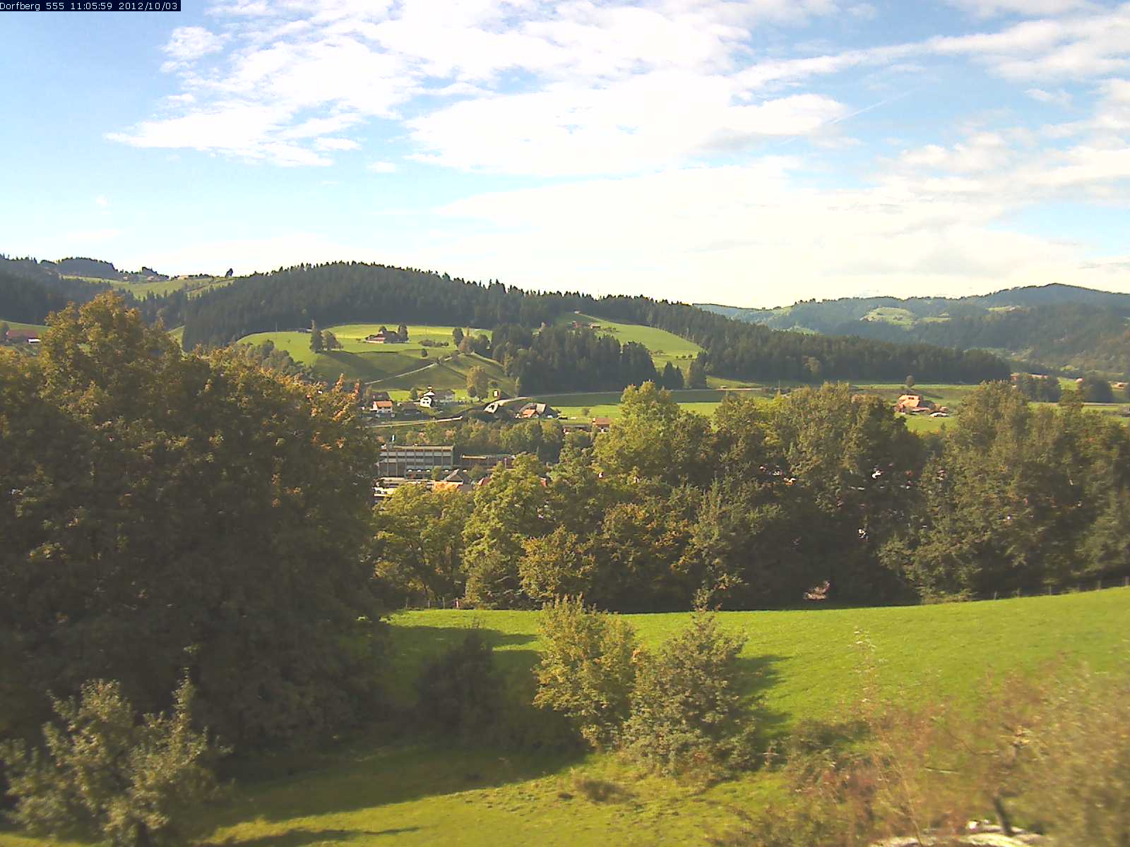 Webcam-Bild: Aussicht vom Dorfberg in Langnau 20121003-110600