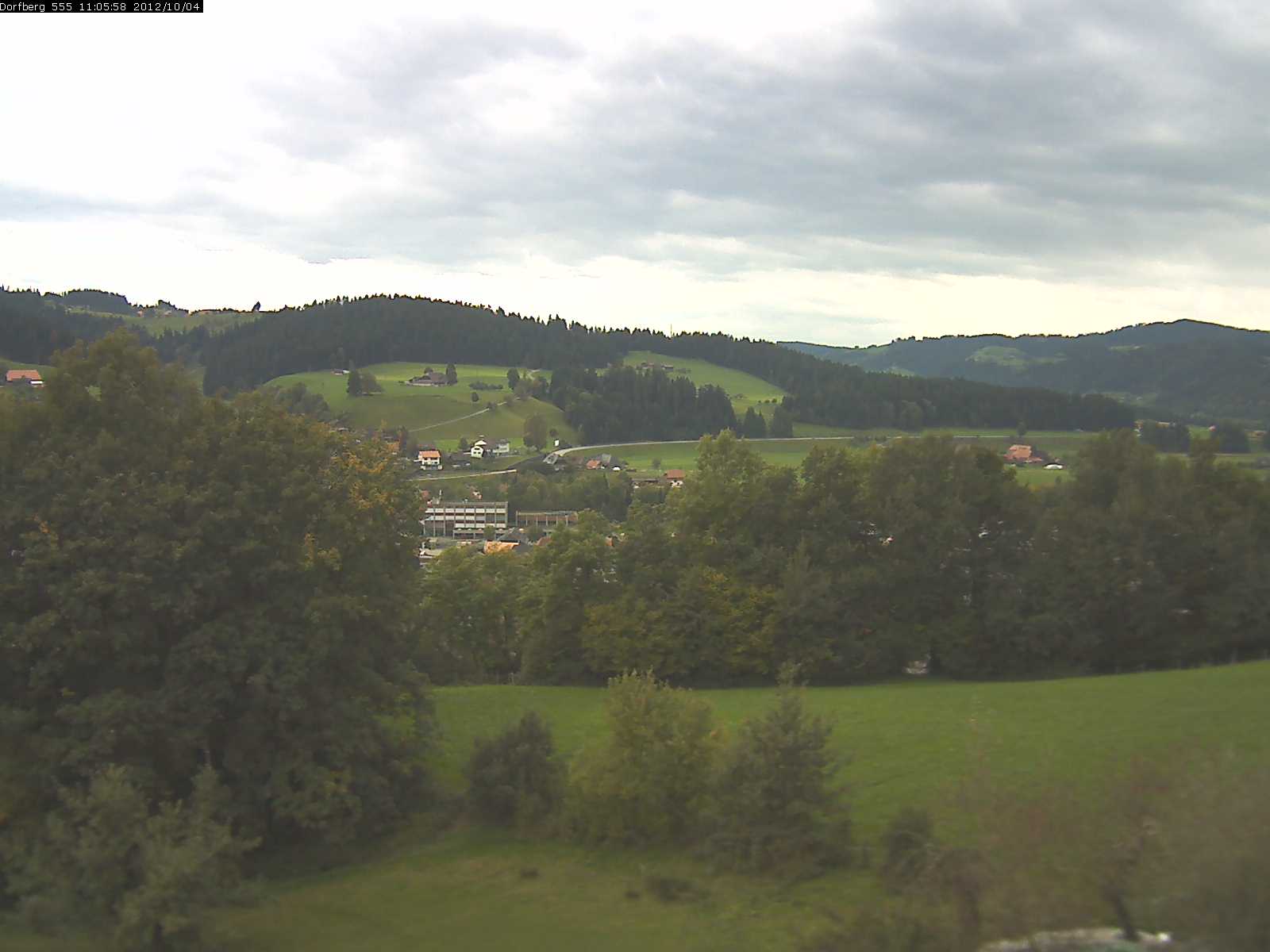 Webcam-Bild: Aussicht vom Dorfberg in Langnau 20121004-110600