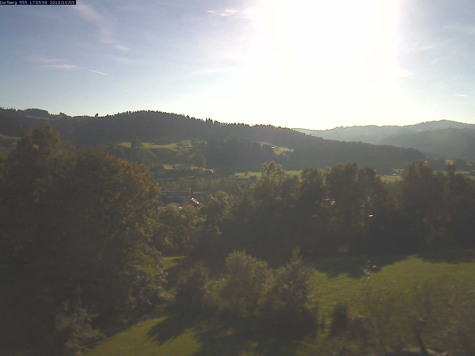 Webcam-Bild: Aussicht vom Dorfberg in Langnau 20121005-170600