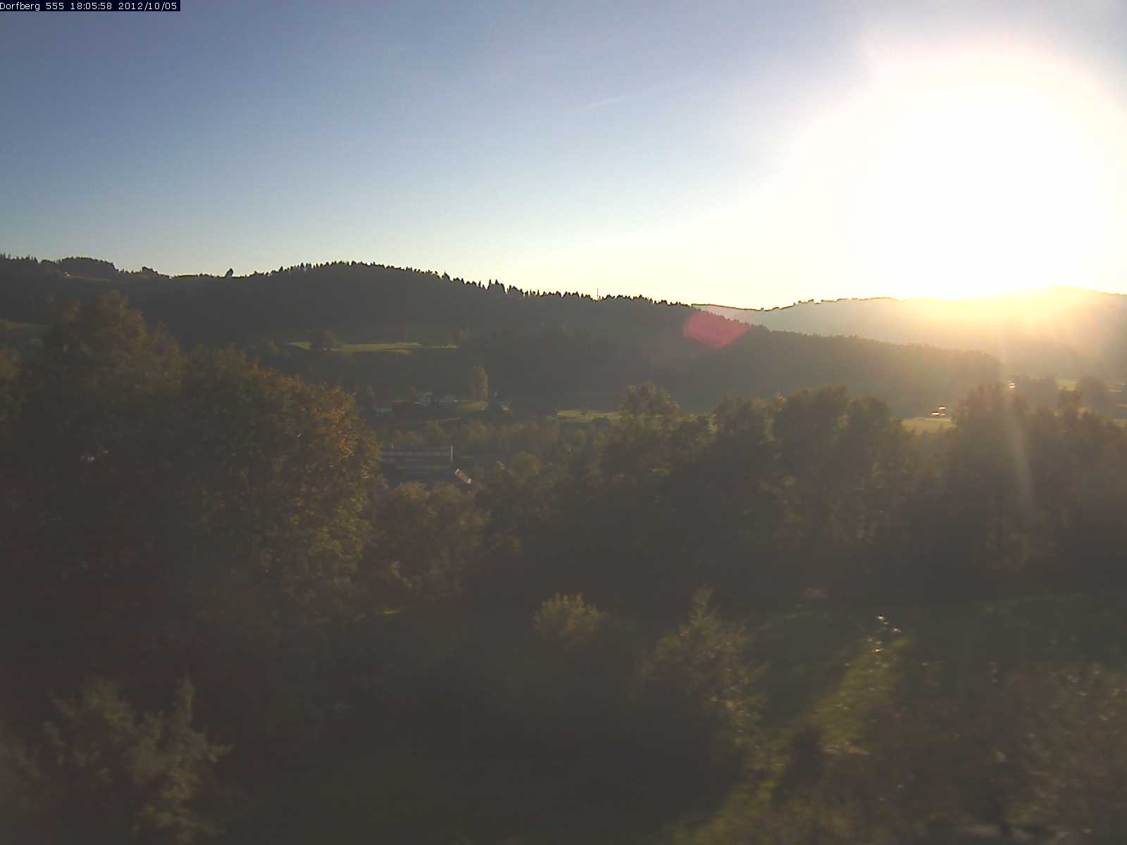 Webcam-Bild: Aussicht vom Dorfberg in Langnau 20121005-180600