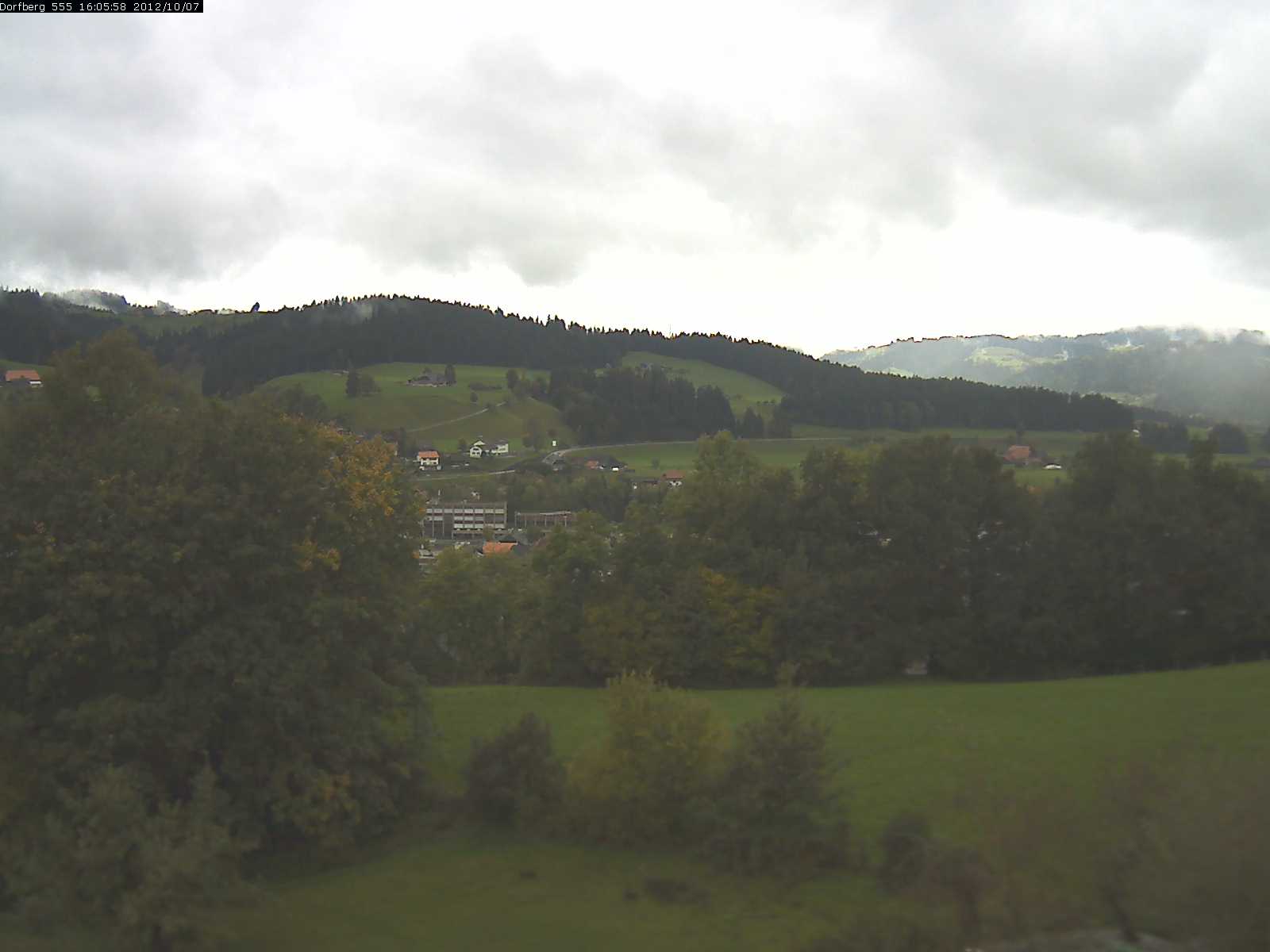 Webcam-Bild: Aussicht vom Dorfberg in Langnau 20121007-160600