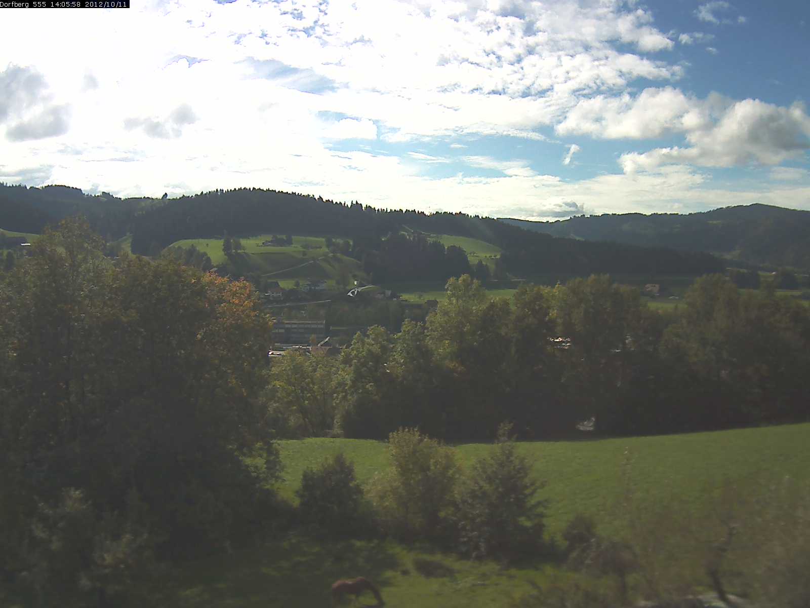 Webcam-Bild: Aussicht vom Dorfberg in Langnau 20121011-140600