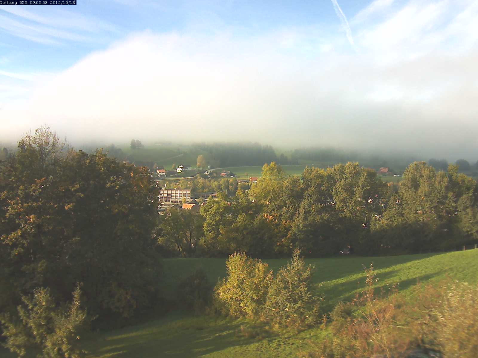 Webcam-Bild: Aussicht vom Dorfberg in Langnau 20121013-090600
