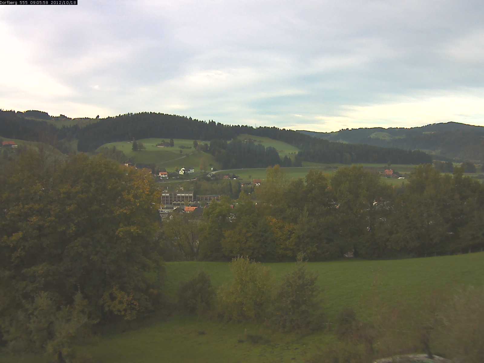 Webcam-Bild: Aussicht vom Dorfberg in Langnau 20121018-090600