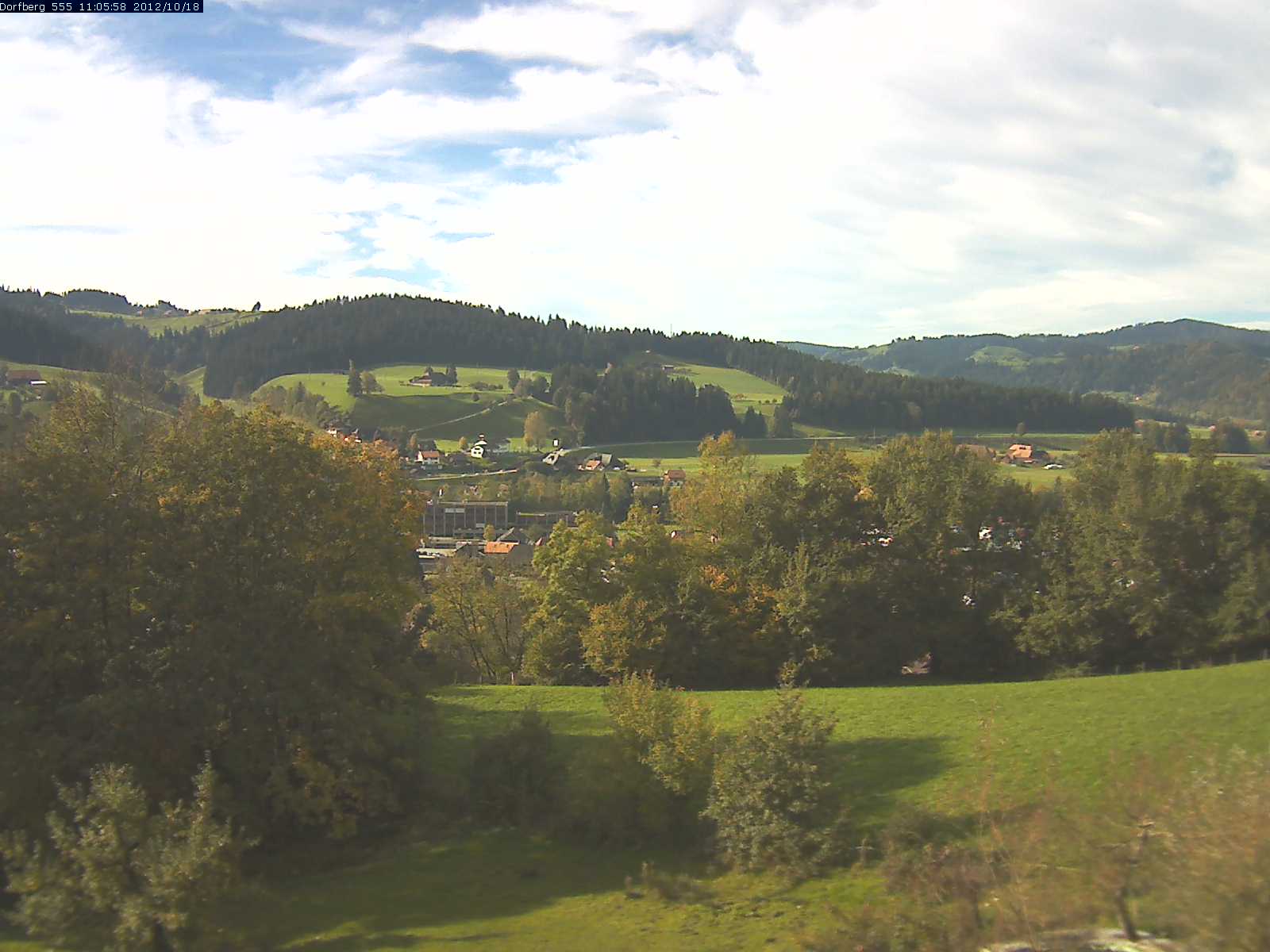 Webcam-Bild: Aussicht vom Dorfberg in Langnau 20121018-110600
