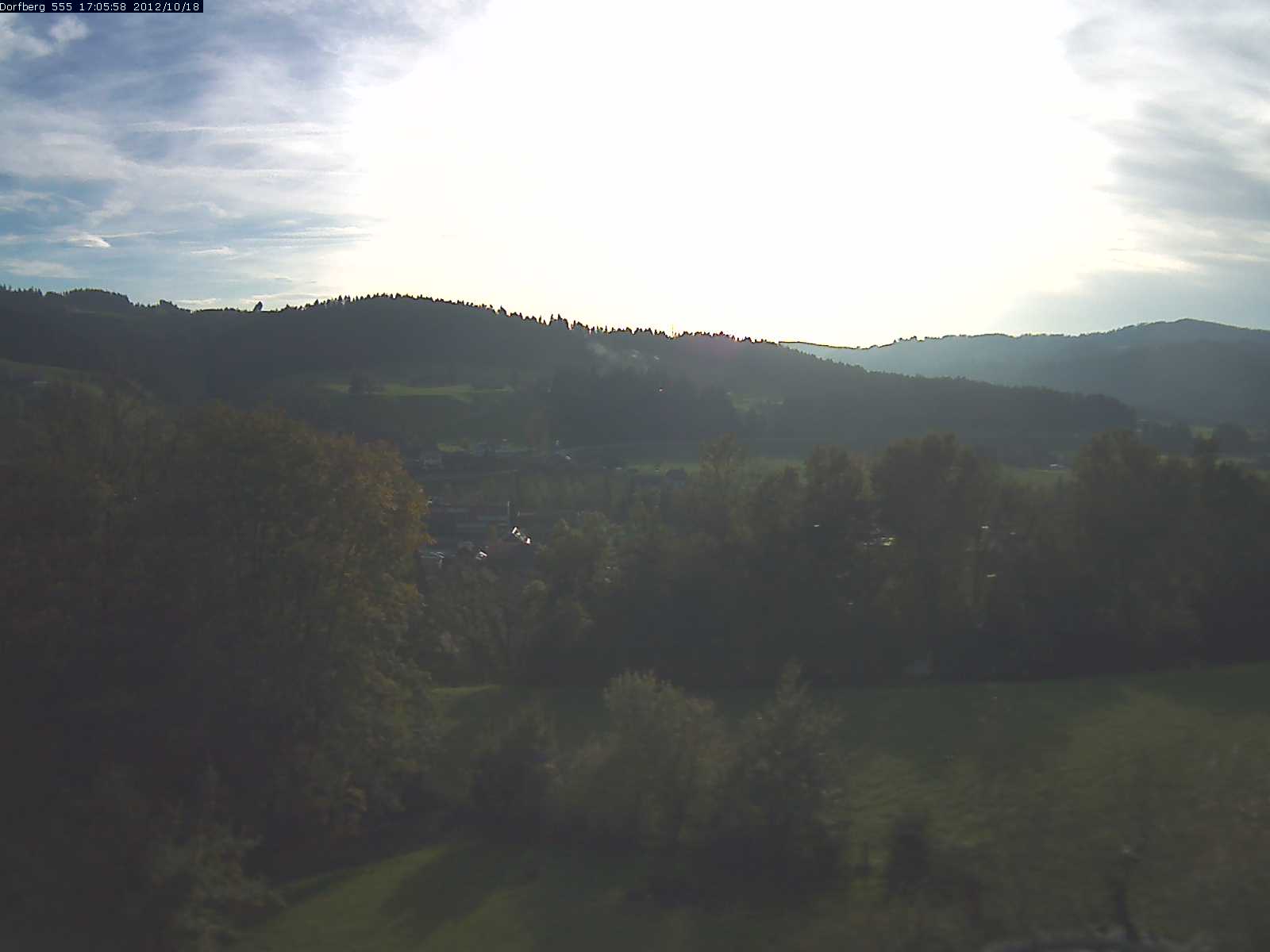 Webcam-Bild: Aussicht vom Dorfberg in Langnau 20121018-170600