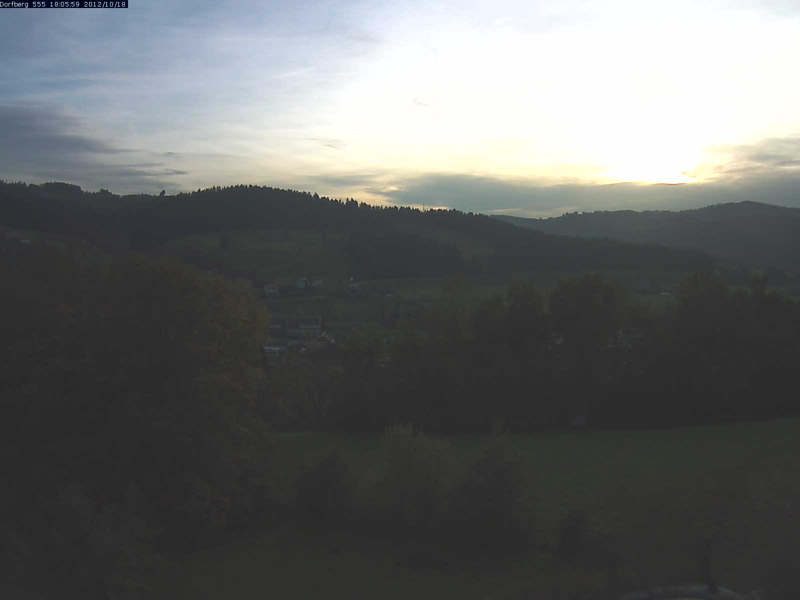 Webcam-Bild: Aussicht vom Dorfberg in Langnau 20121018-180600