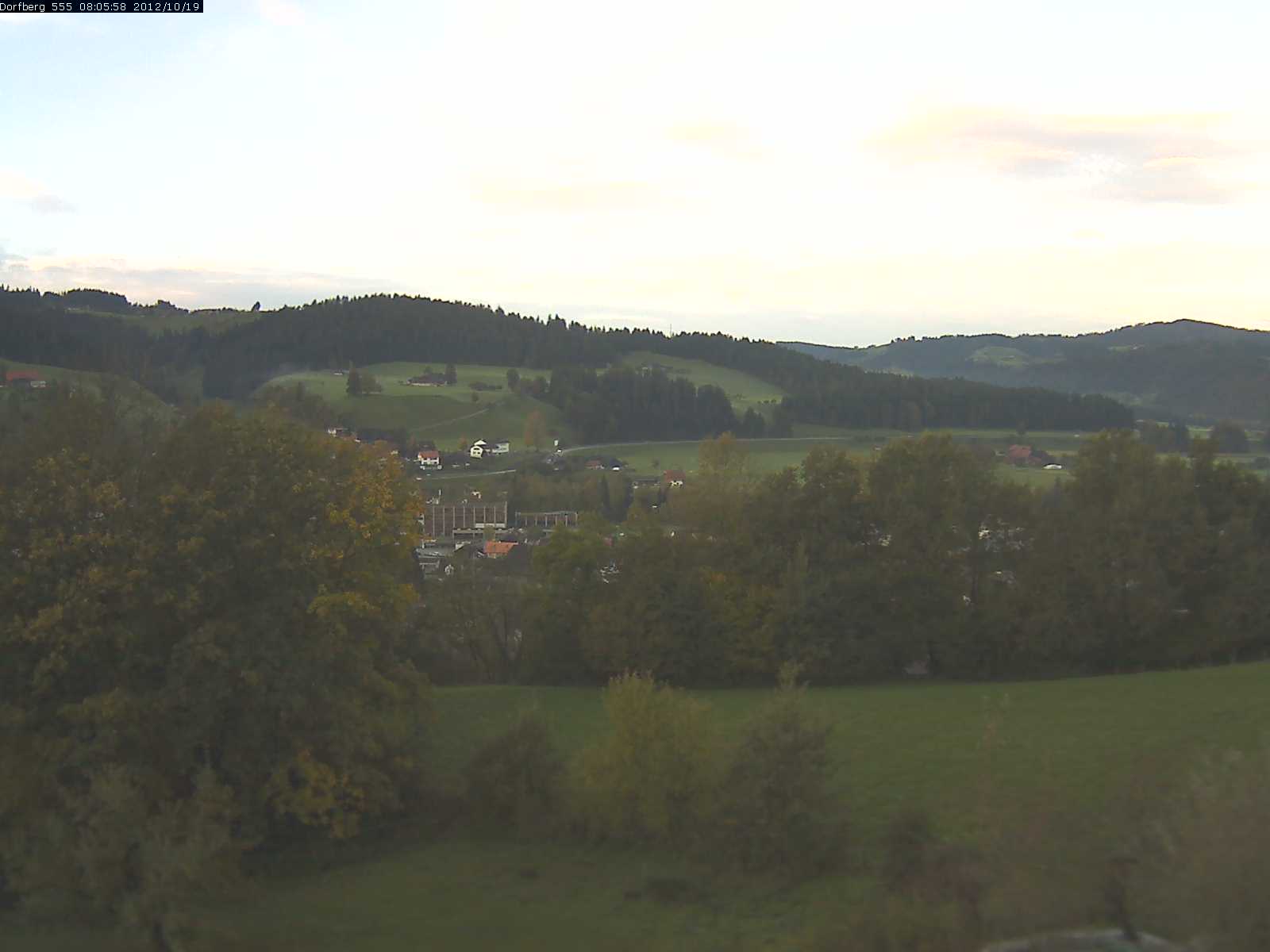 Webcam-Bild: Aussicht vom Dorfberg in Langnau 20121019-080600