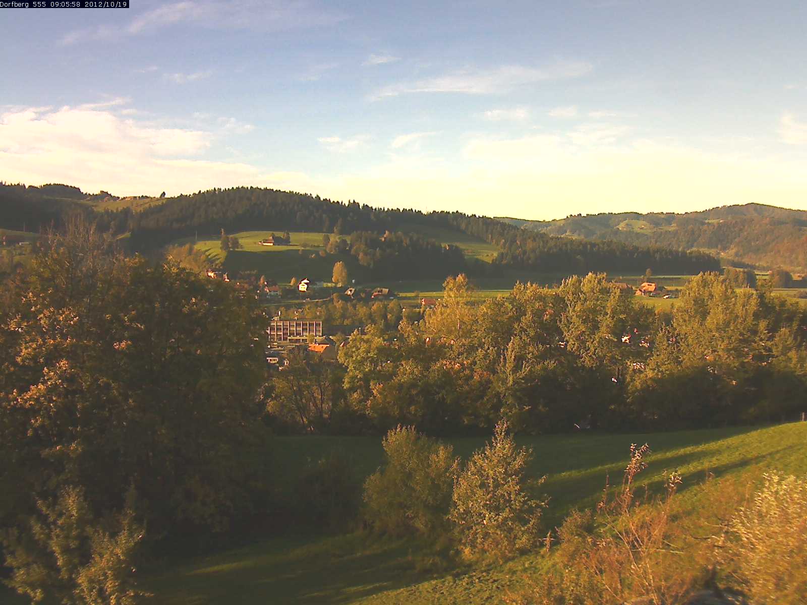 Webcam-Bild: Aussicht vom Dorfberg in Langnau 20121019-090600