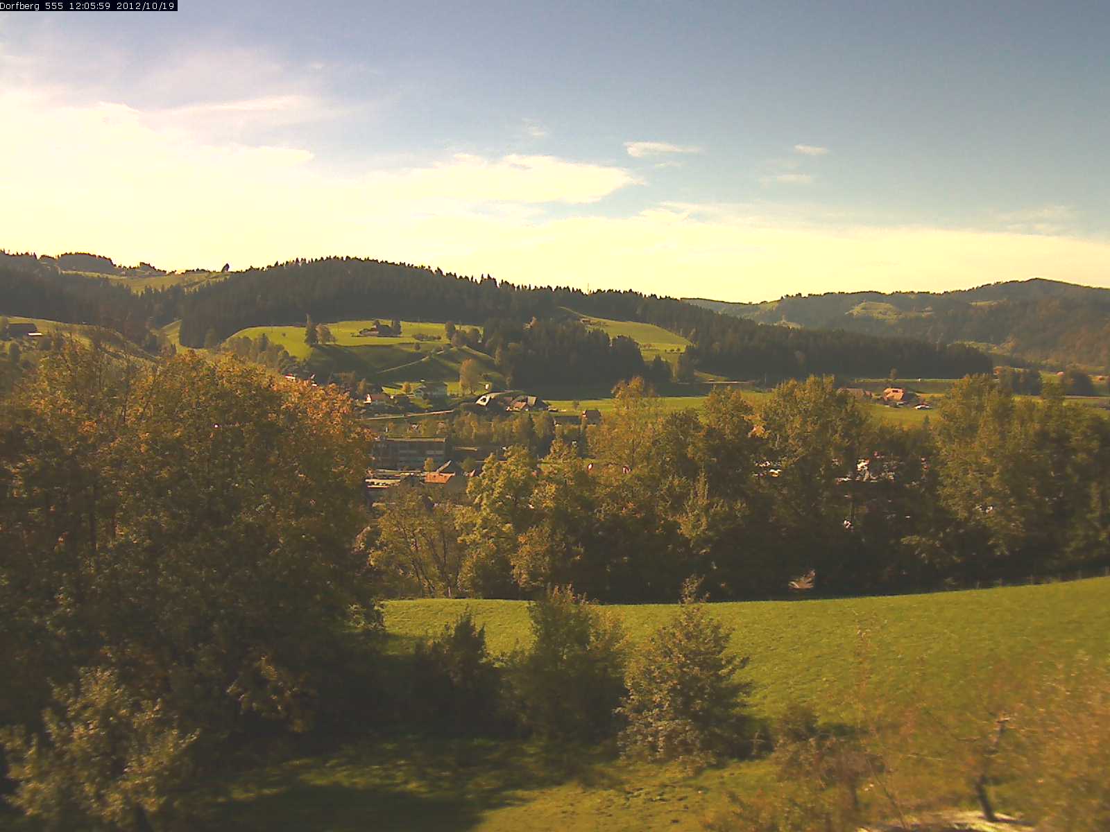Webcam-Bild: Aussicht vom Dorfberg in Langnau 20121019-120600