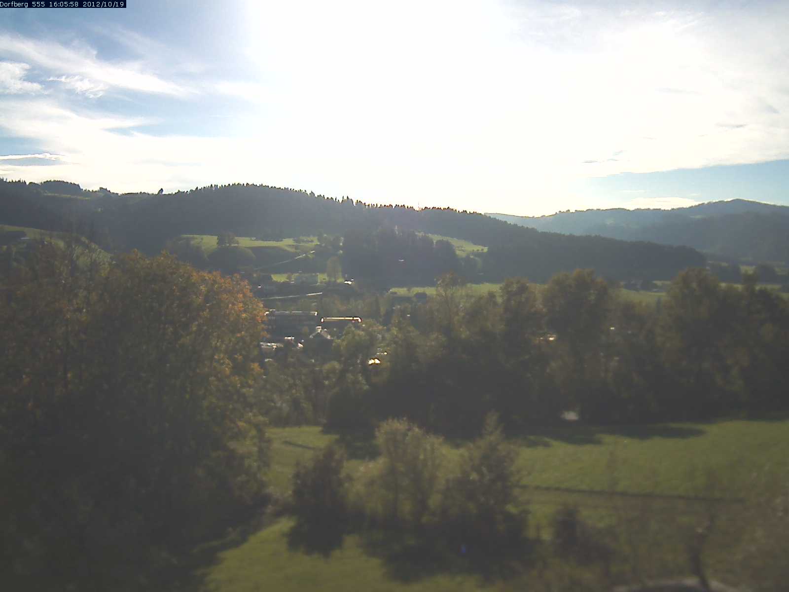 Webcam-Bild: Aussicht vom Dorfberg in Langnau 20121019-160600