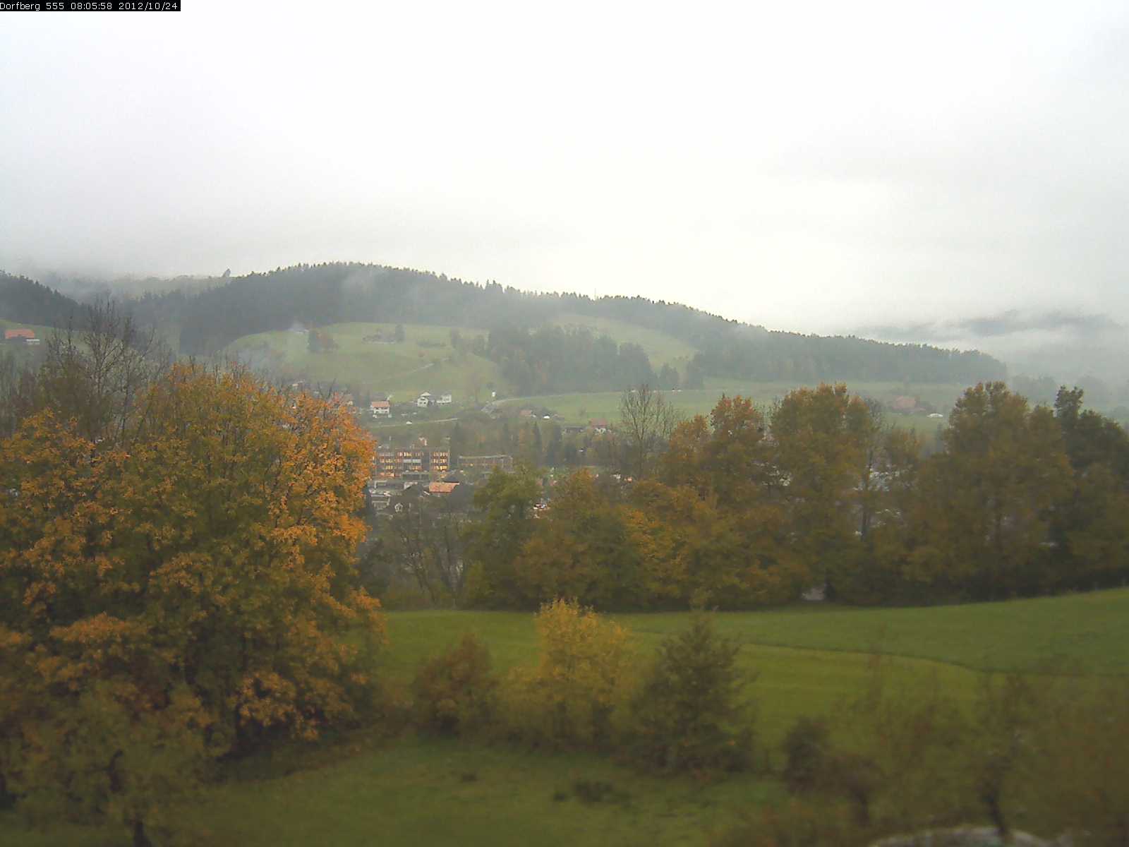 Webcam-Bild: Aussicht vom Dorfberg in Langnau 20121024-080600