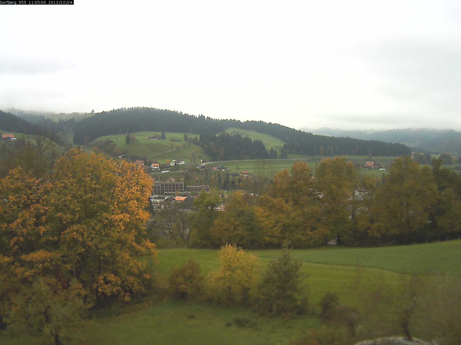 Webcam-Bild: Aussicht vom Dorfberg in Langnau 20121024-110600
