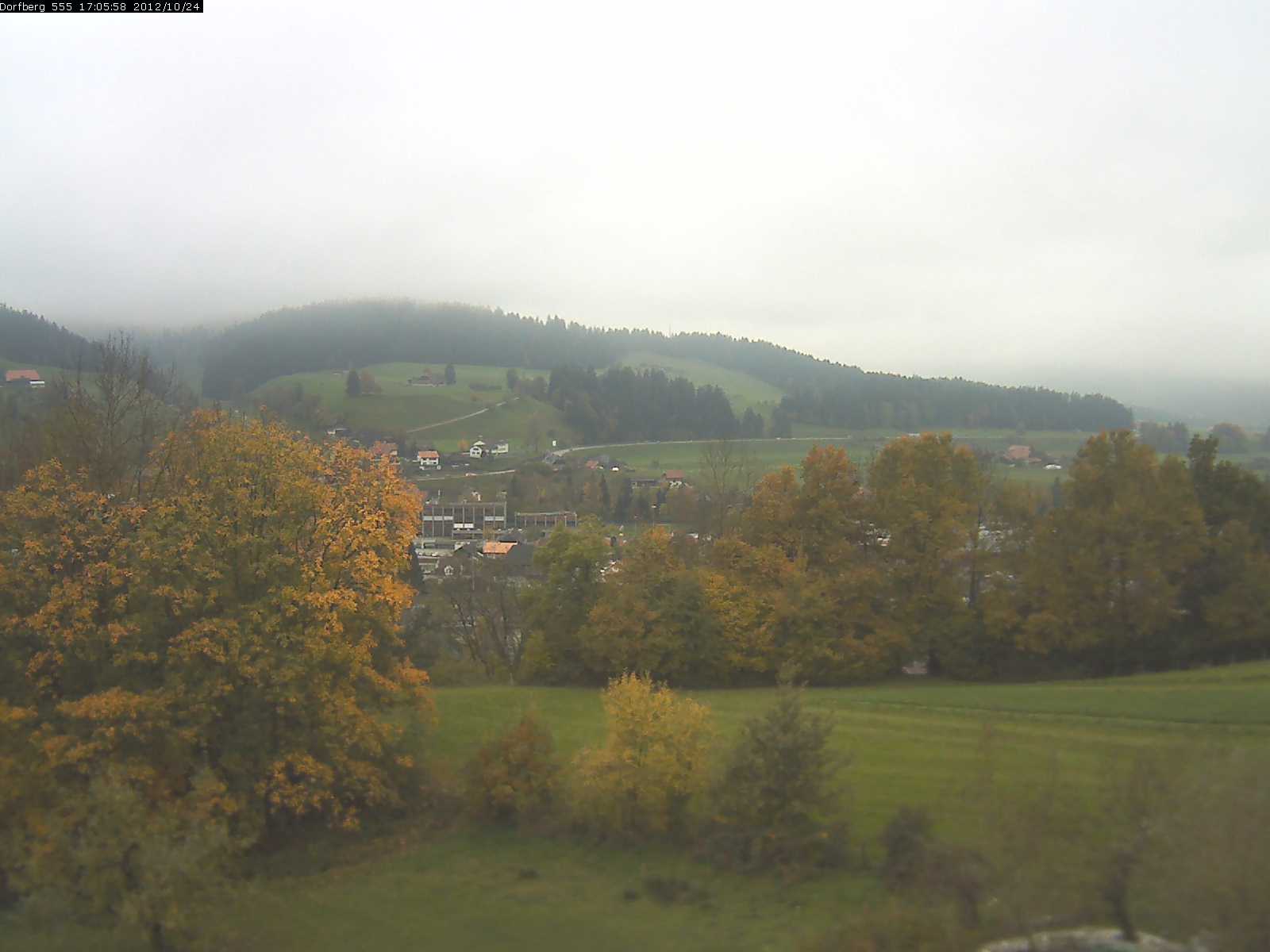 Webcam-Bild: Aussicht vom Dorfberg in Langnau 20121024-170600