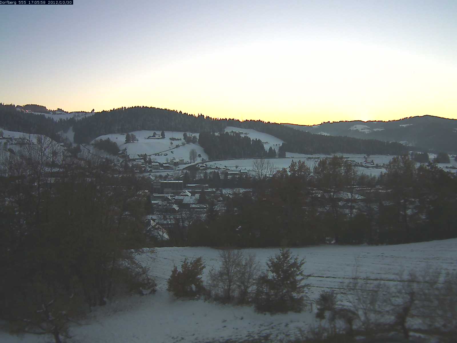 Webcam-Bild: Aussicht vom Dorfberg in Langnau 20121030-170600
