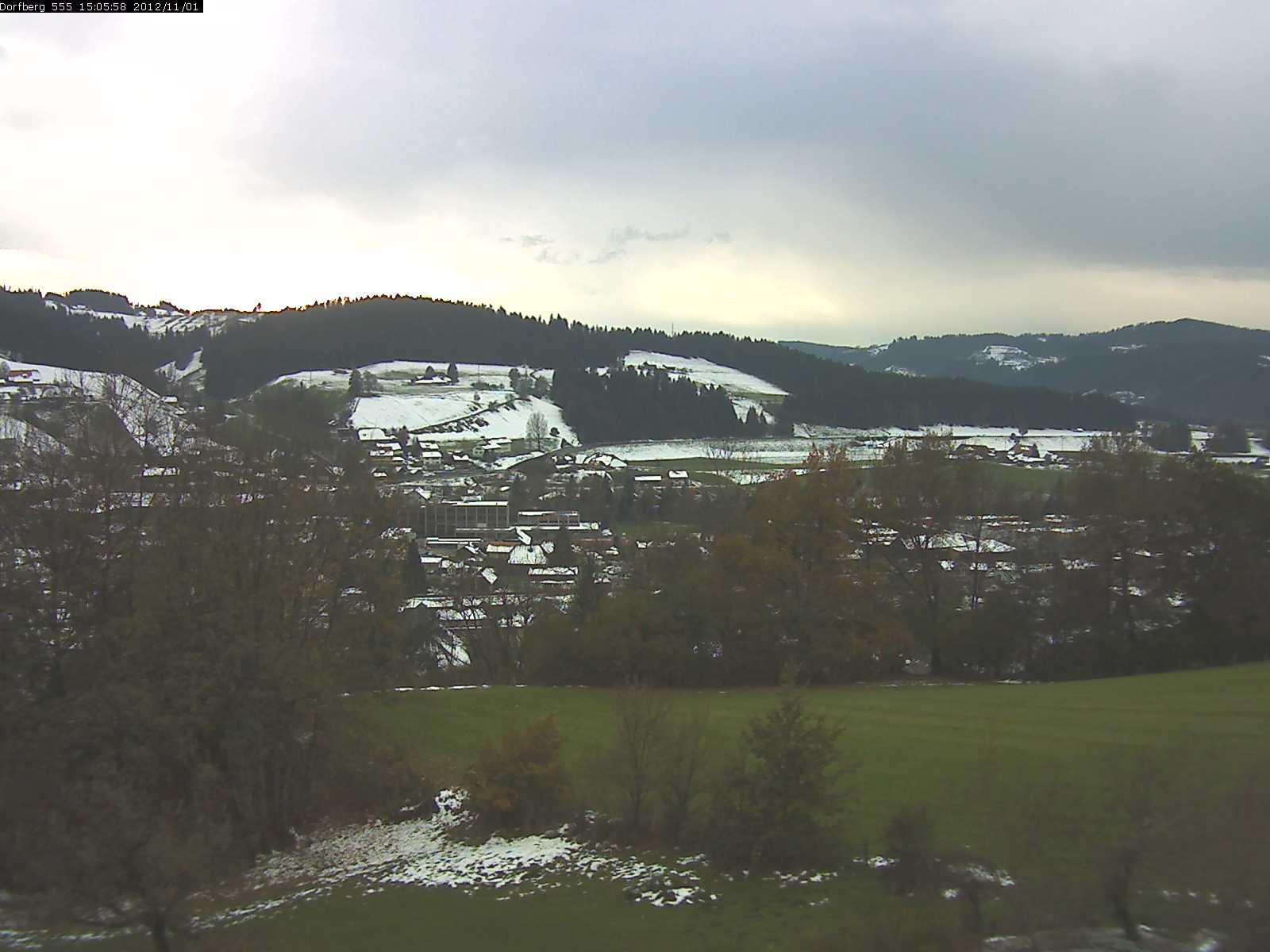 Webcam-Bild: Aussicht vom Dorfberg in Langnau 20121101-150600