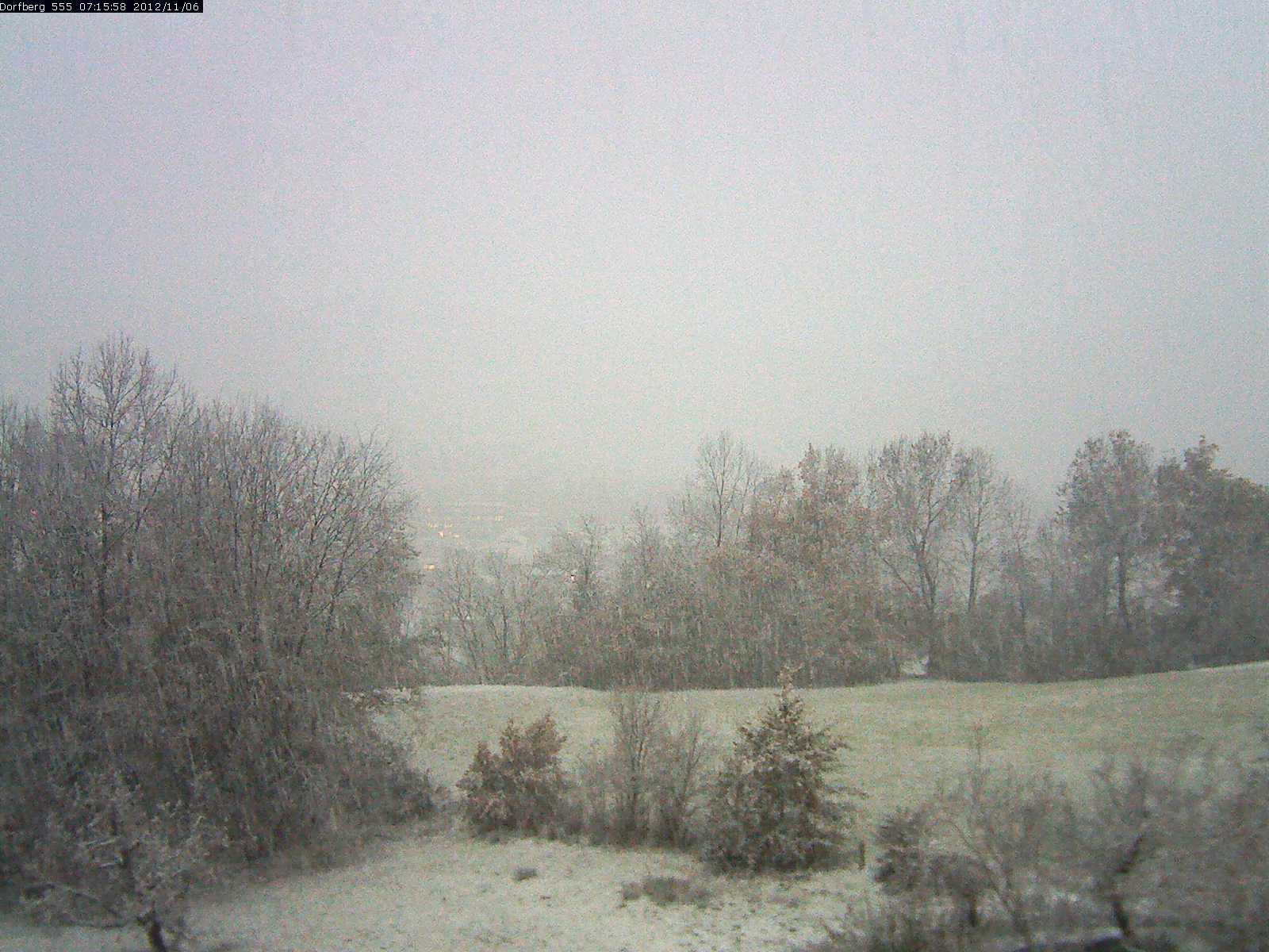 Webcam-Bild: Aussicht vom Dorfberg in Langnau 20121106-071600
