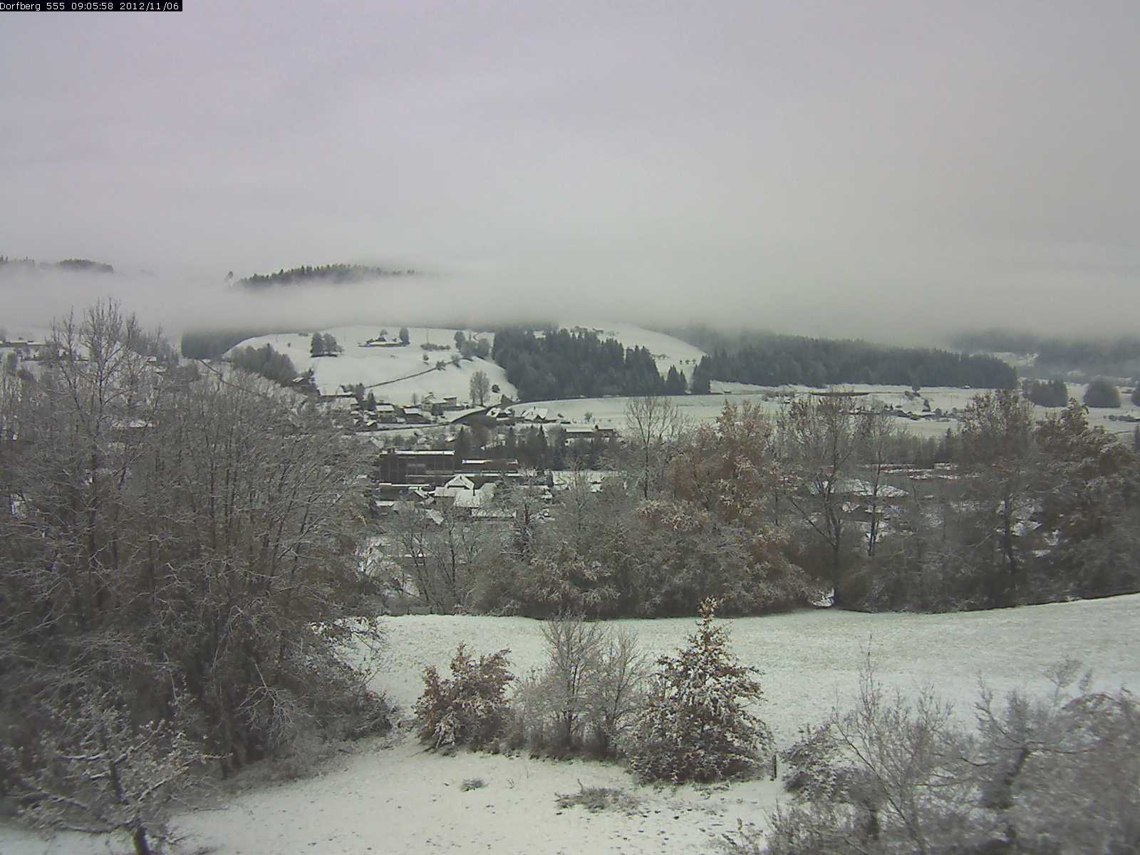 Webcam-Bild: Aussicht vom Dorfberg in Langnau 20121106-090600