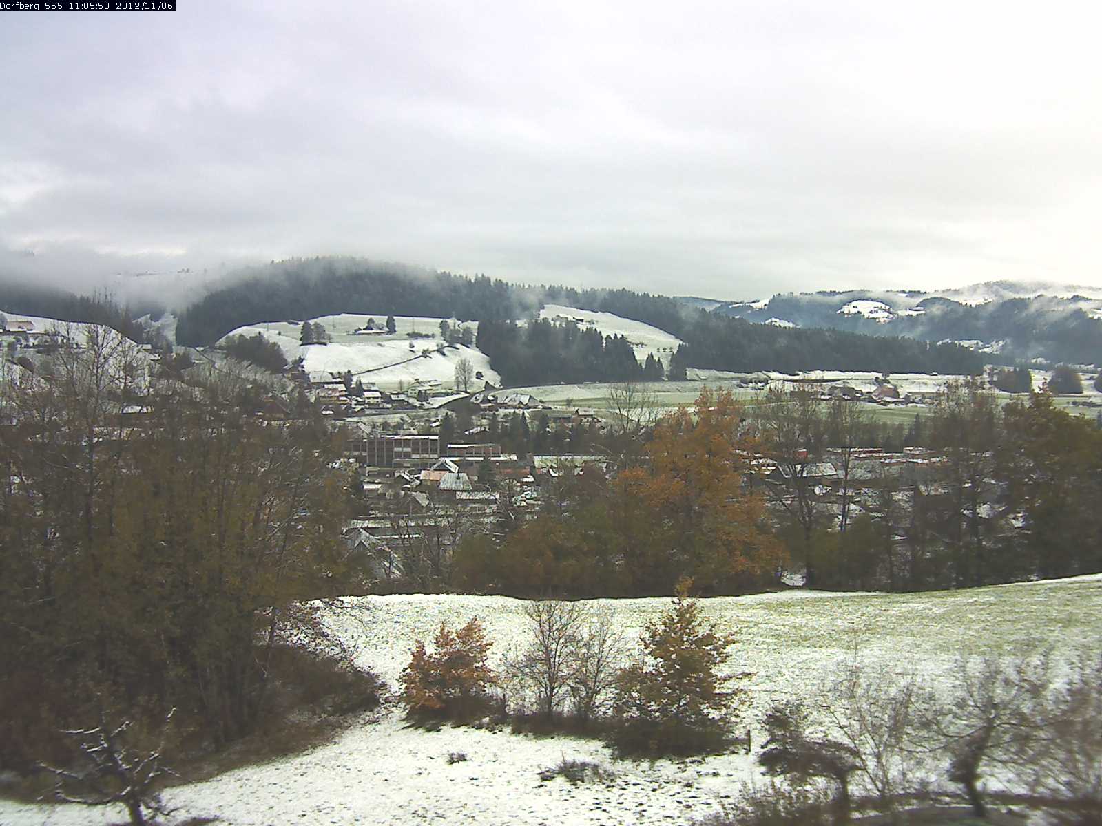 Webcam-Bild: Aussicht vom Dorfberg in Langnau 20121106-110600