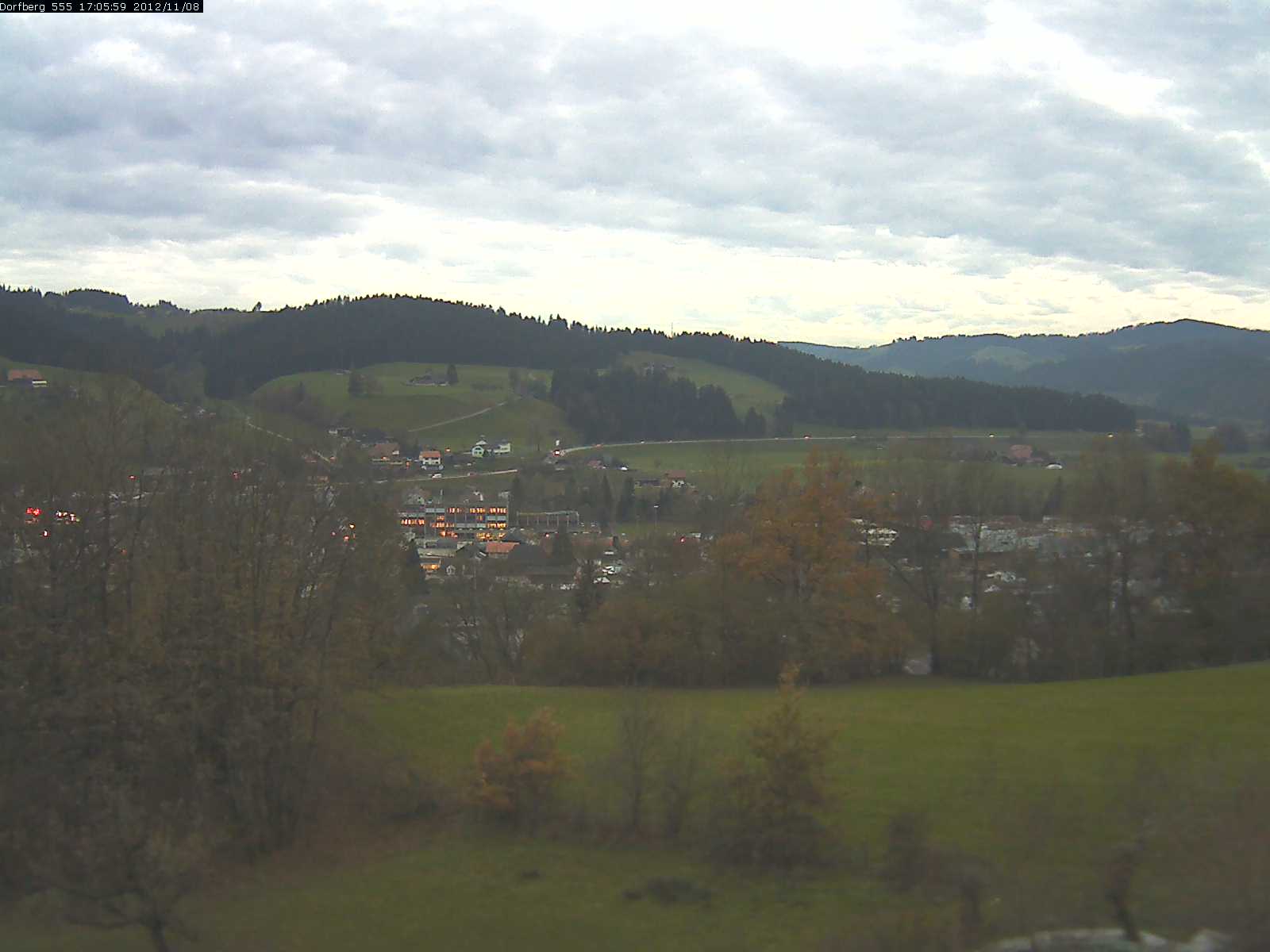 Webcam-Bild: Aussicht vom Dorfberg in Langnau 20121108-170600