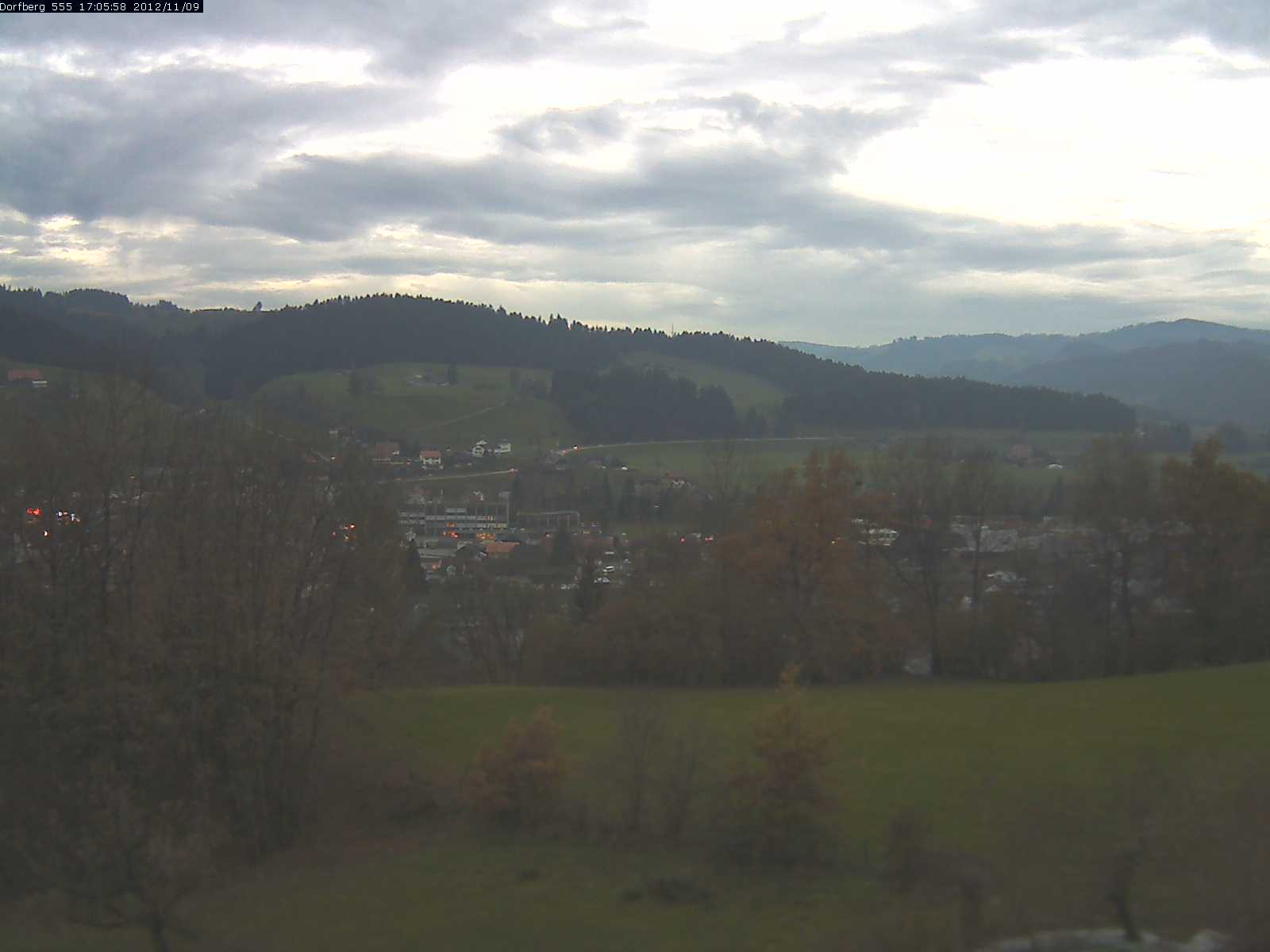 Webcam-Bild: Aussicht vom Dorfberg in Langnau 20121109-170600