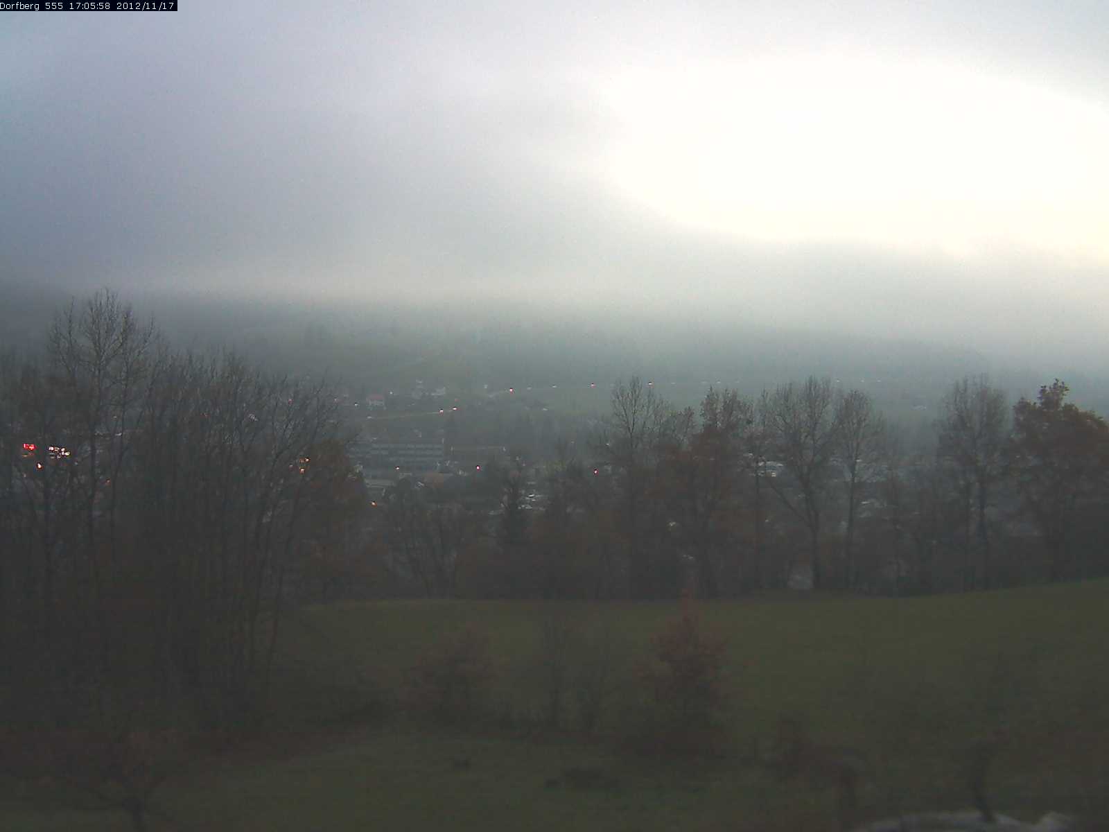 Webcam-Bild: Aussicht vom Dorfberg in Langnau 20121117-170600