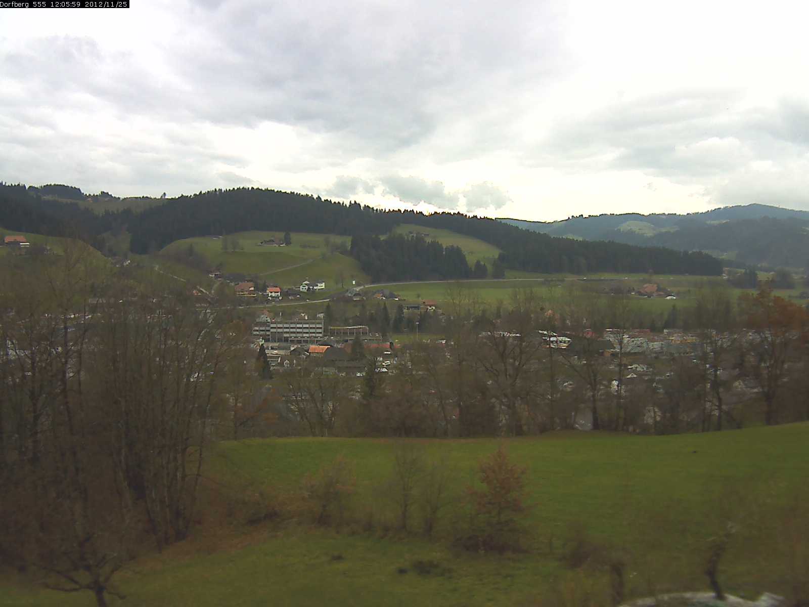 Webcam-Bild: Aussicht vom Dorfberg in Langnau 20121125-120600