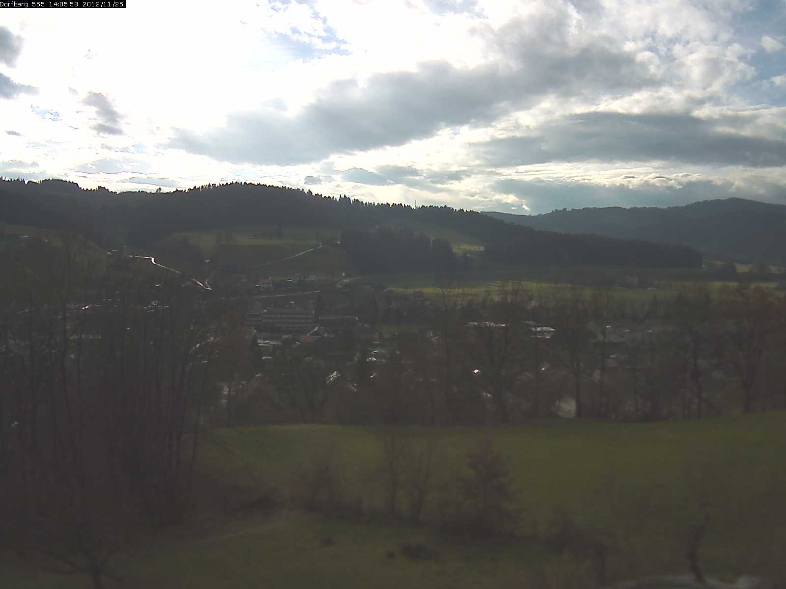 Webcam-Bild: Aussicht vom Dorfberg in Langnau 20121125-140600