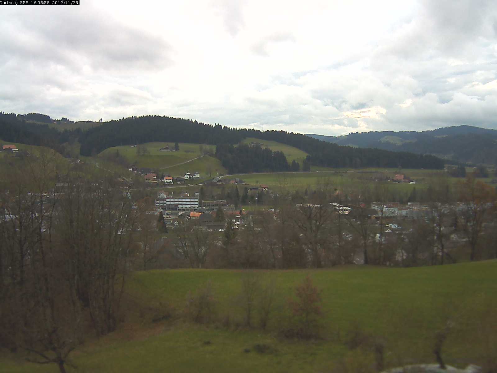 Webcam-Bild: Aussicht vom Dorfberg in Langnau 20121125-160600
