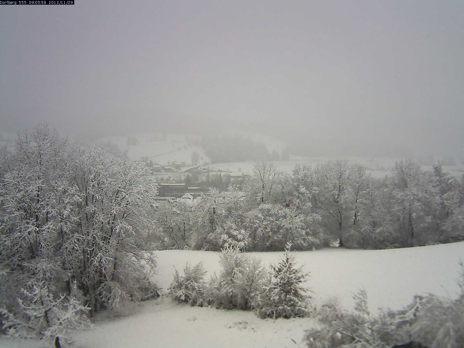 Webcam-Bild: Aussicht vom Dorfberg in Langnau 20121129-090600
