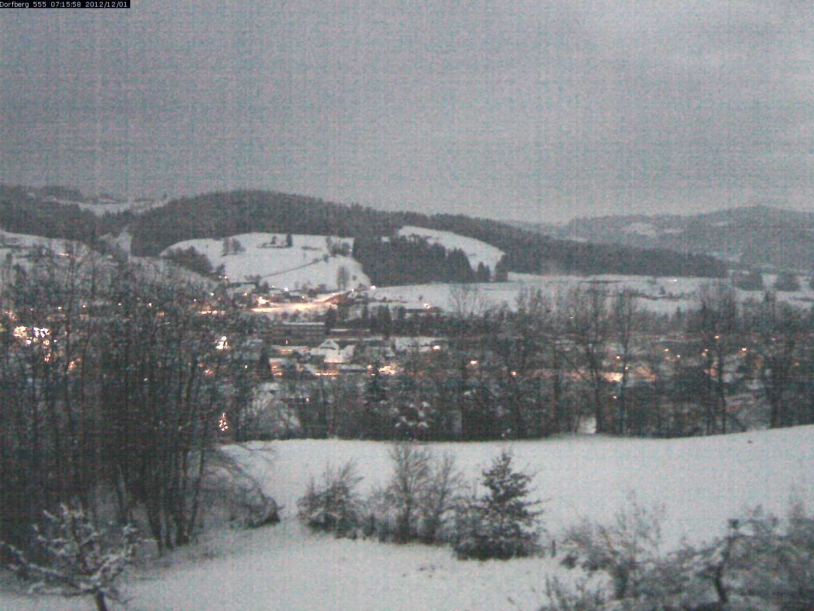 Webcam-Bild: Aussicht vom Dorfberg in Langnau 20121201-071600