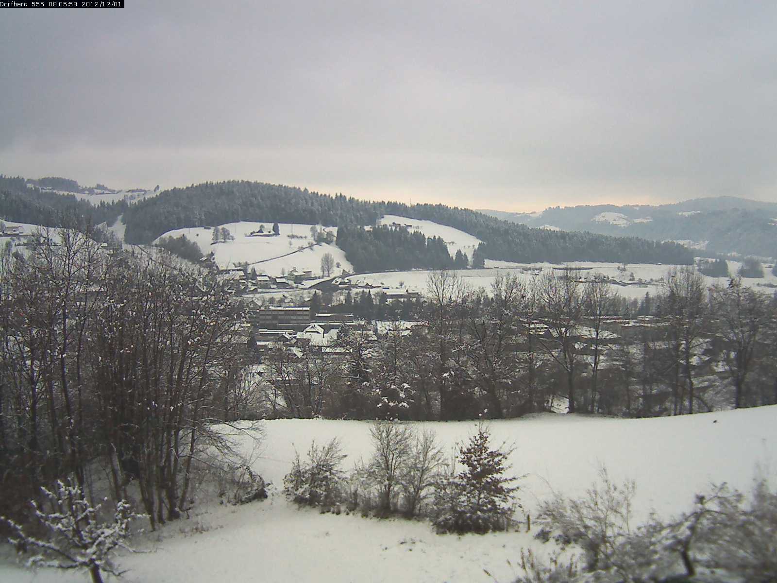 Webcam-Bild: Aussicht vom Dorfberg in Langnau 20121201-080600