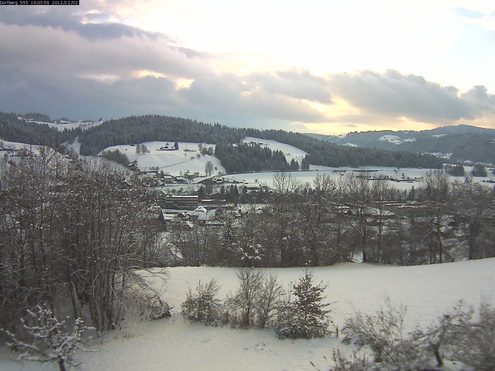 Webcam-Bild: Aussicht vom Dorfberg in Langnau 20121202-160600
