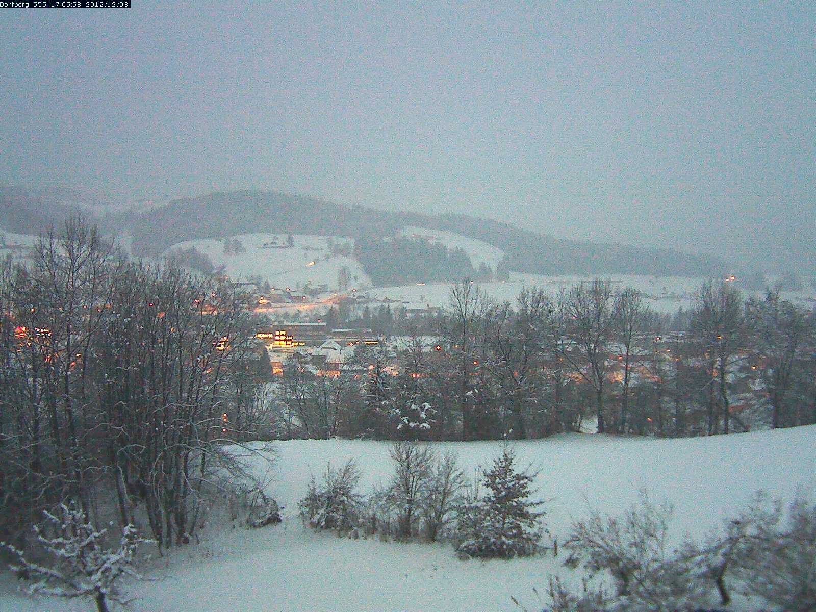 Webcam-Bild: Aussicht vom Dorfberg in Langnau 20121203-170600