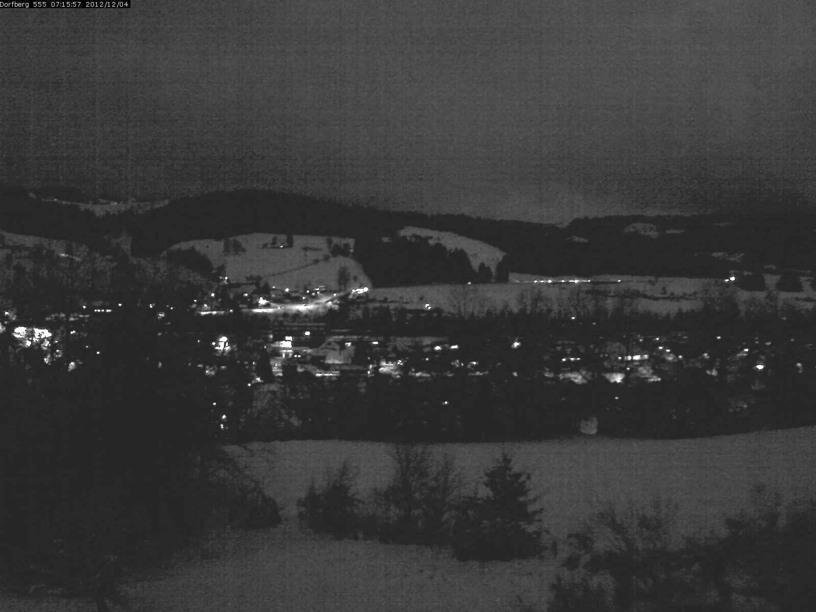Webcam-Bild: Aussicht vom Dorfberg in Langnau 20121204-071600