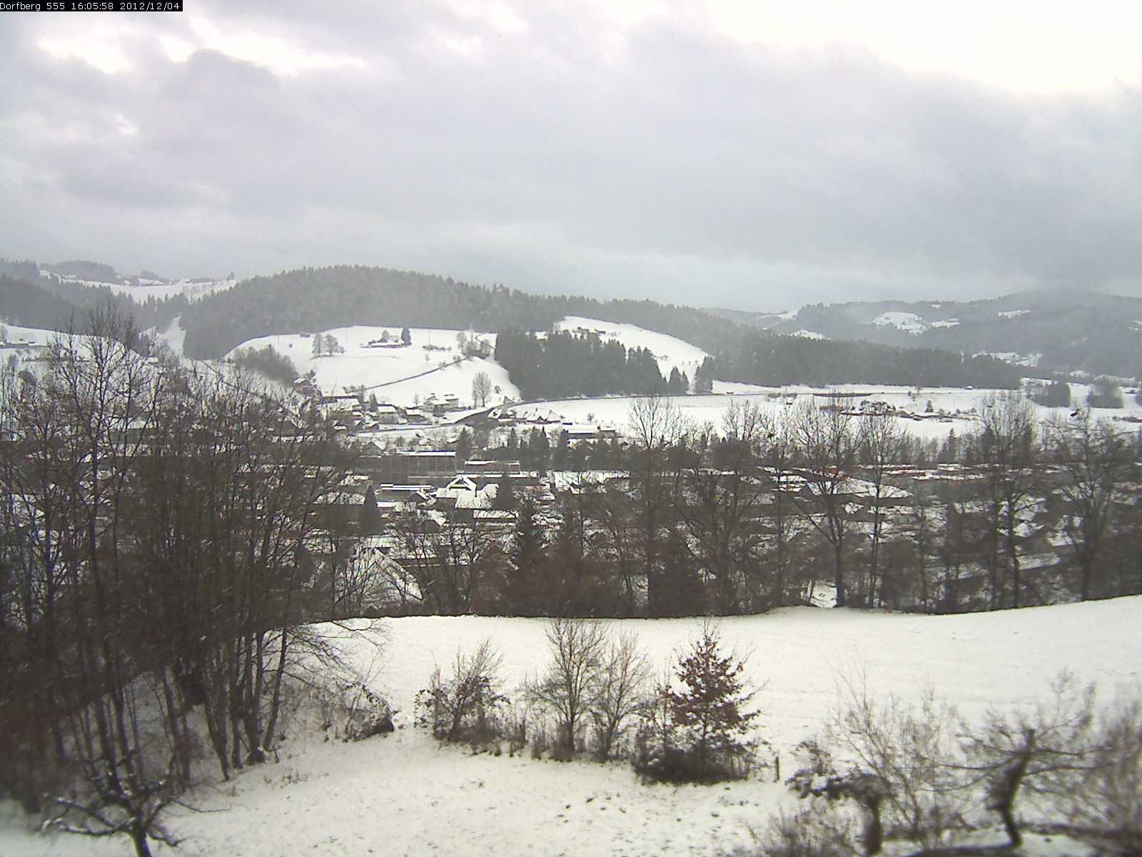 Webcam-Bild: Aussicht vom Dorfberg in Langnau 20121204-160600