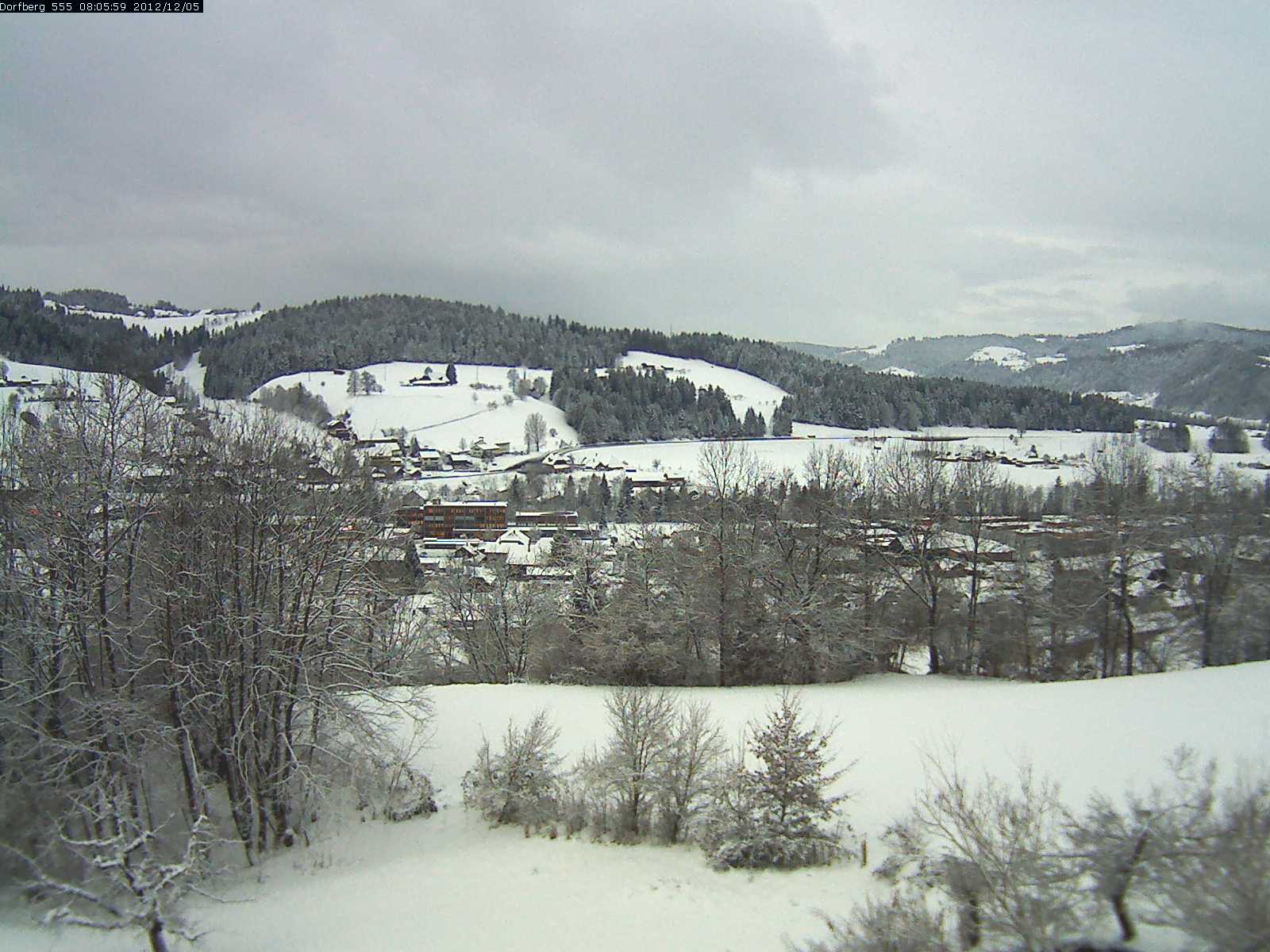 Webcam-Bild: Aussicht vom Dorfberg in Langnau 20121205-080600