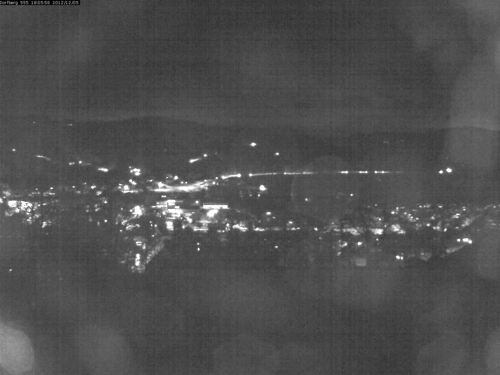 Webcam-Bild: Aussicht vom Dorfberg in Langnau 20121205-180600