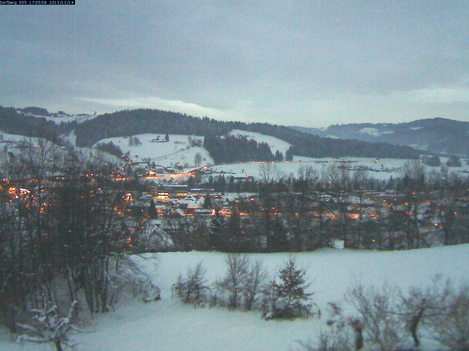 Webcam-Bild: Aussicht vom Dorfberg in Langnau 20121214-170600