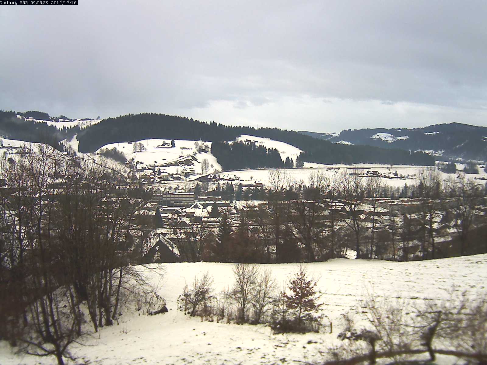 Webcam-Bild: Aussicht vom Dorfberg in Langnau 20121216-090600