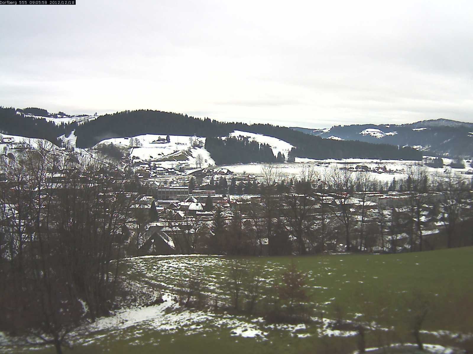 Webcam-Bild: Aussicht vom Dorfberg in Langnau 20121218-090600