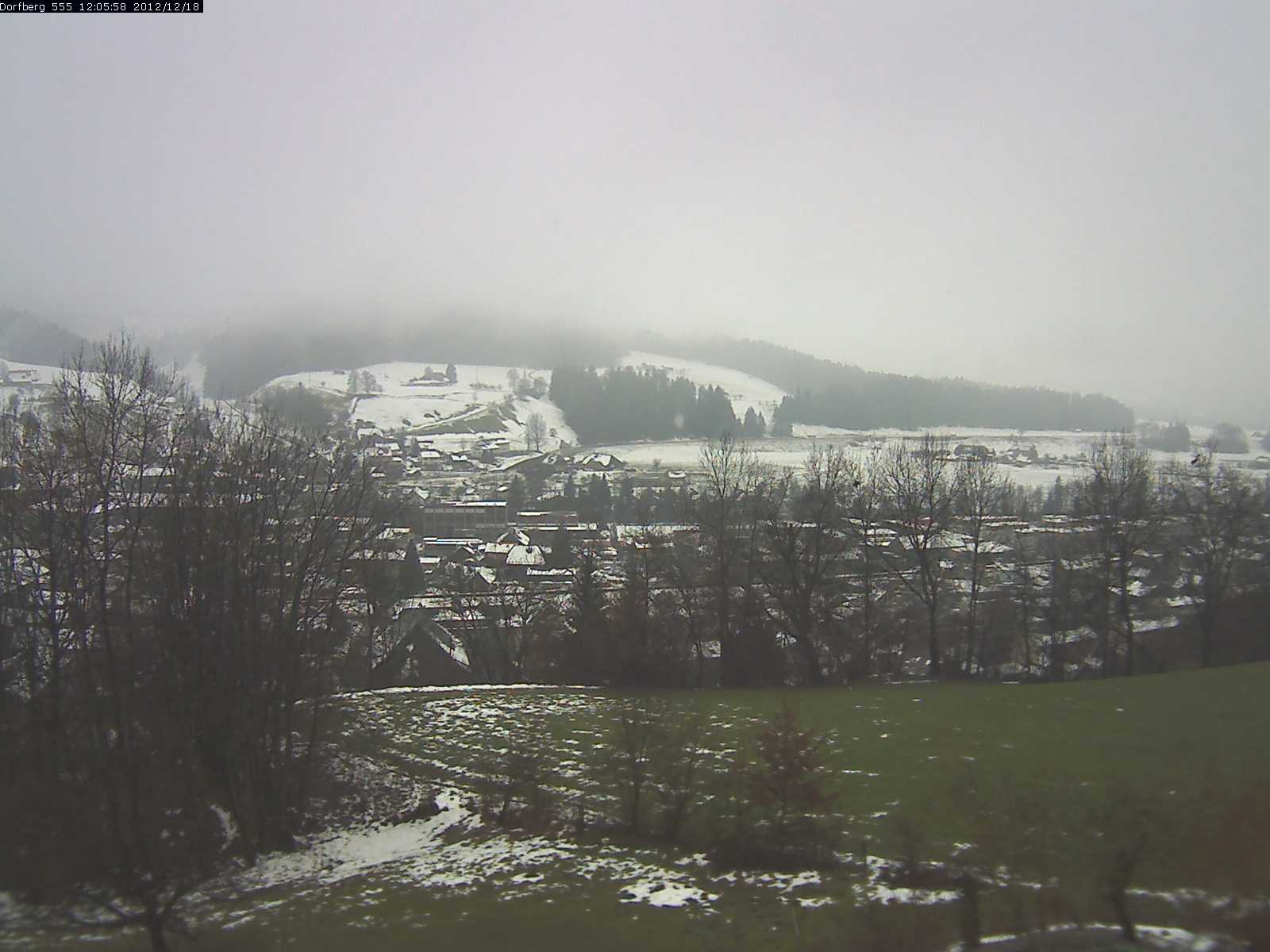 Webcam-Bild: Aussicht vom Dorfberg in Langnau 20121218-120600