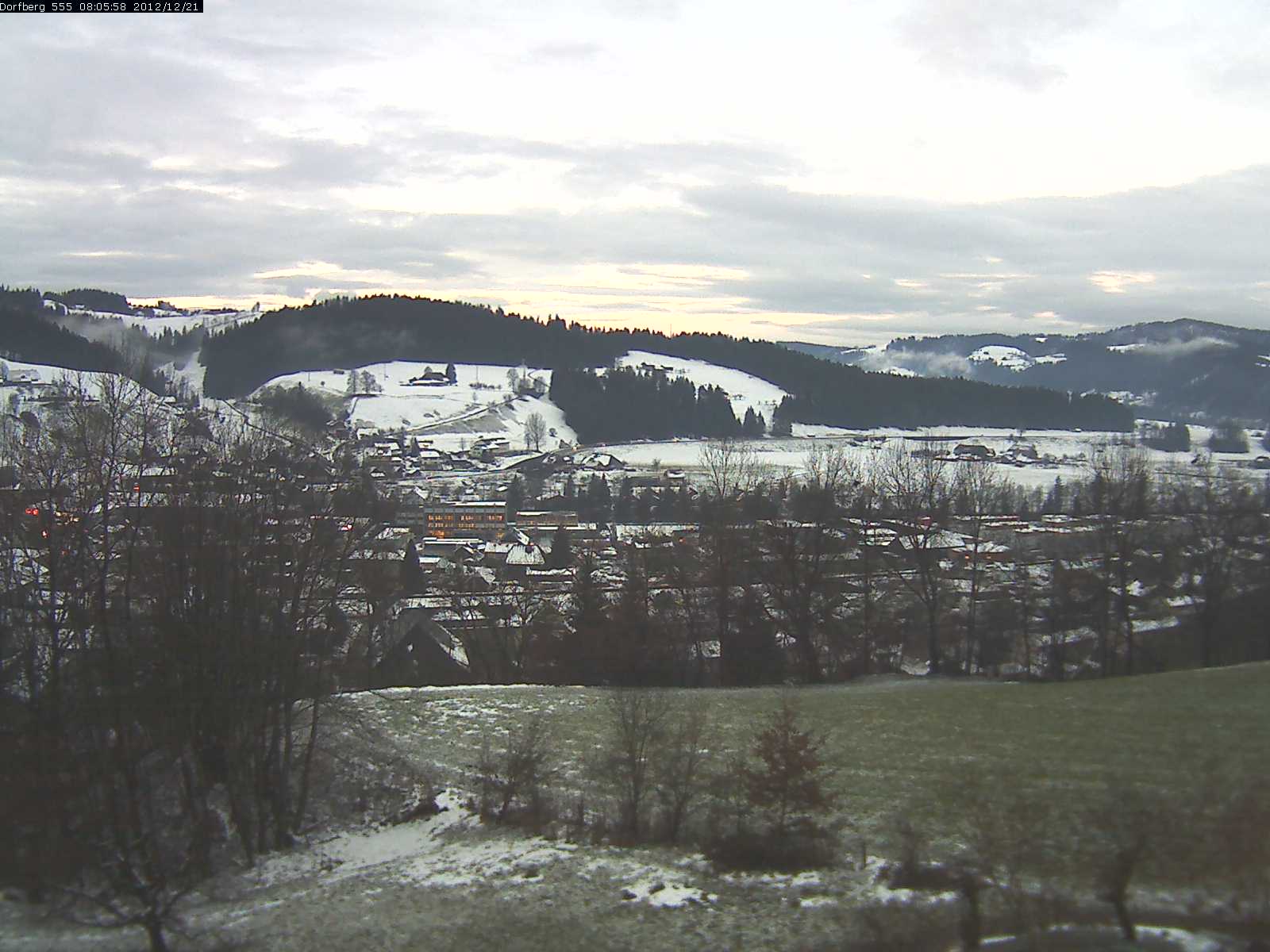 Webcam-Bild: Aussicht vom Dorfberg in Langnau 20121221-080600
